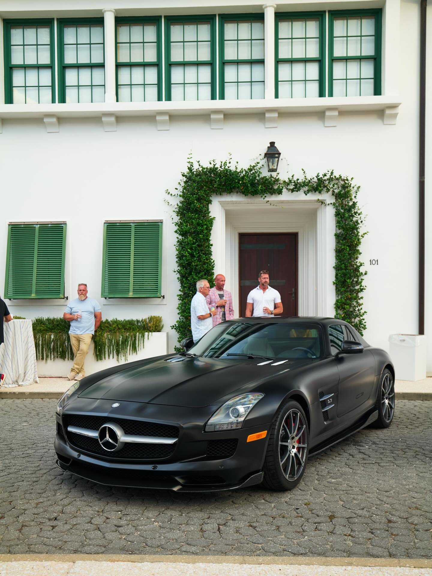 Exquisite by design. Relentless by nature. The Mercedes-Benz SLS AMG 🏁

📷 @razkrog 

@alysbeach @mercedesbenzusa @mercedesamg #alysbeach #carsof30a #mercedesbenz #amg #supercars