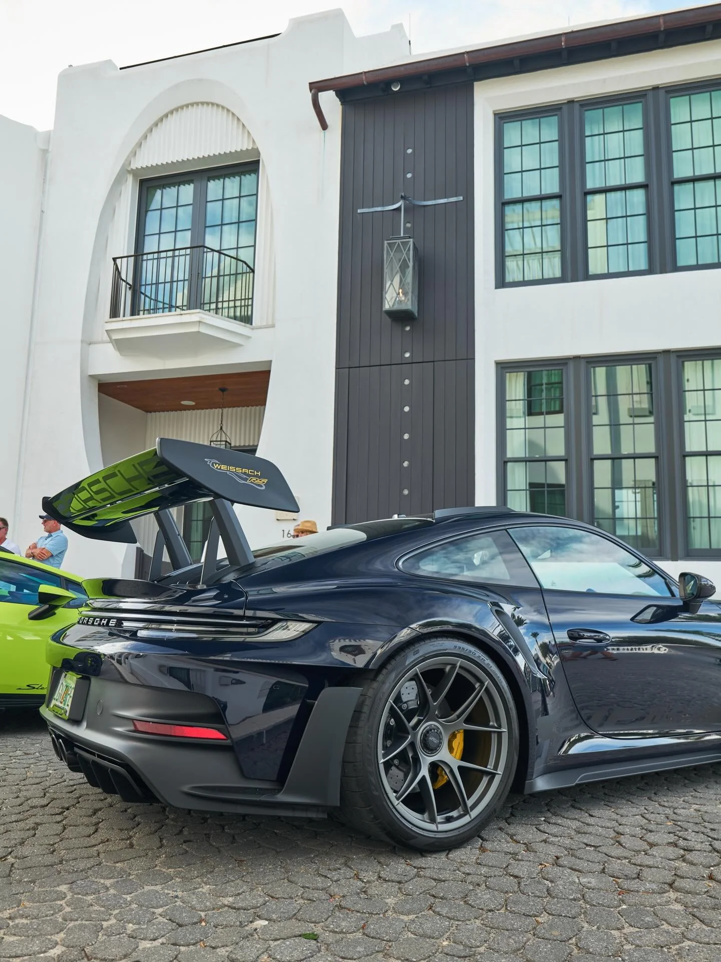 Alys Beach is a different speed 🏁

@alysbeach @porscheusa #alysbeach #carsof30a #porschegt3rs #supercars #architecture