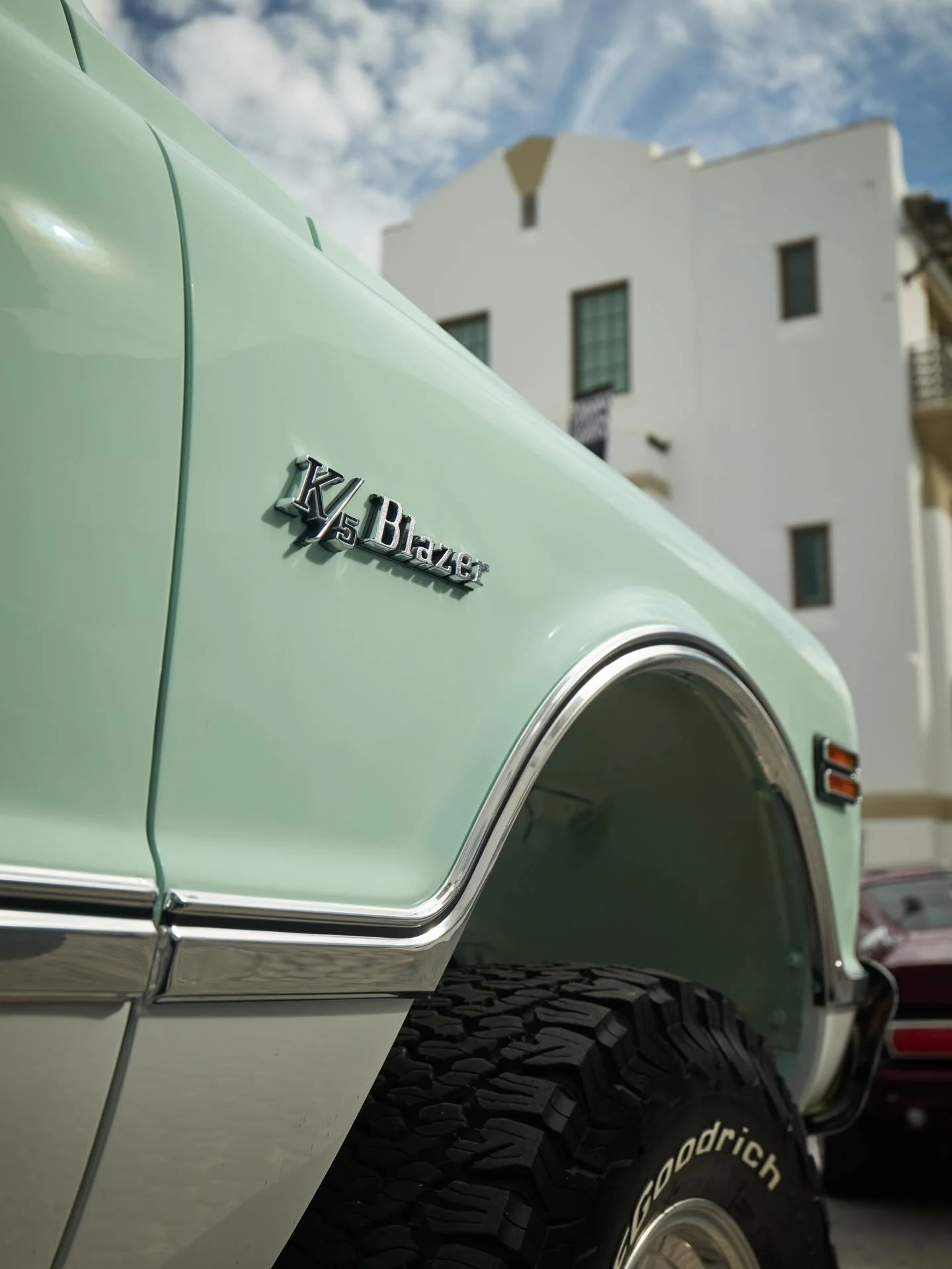 K5 Blazer angles 🏁

📷 @razkrog 

@alysbeach @velocityrestorations #alysbeach #carsof30a #k5blazer #chevy #dreamcars