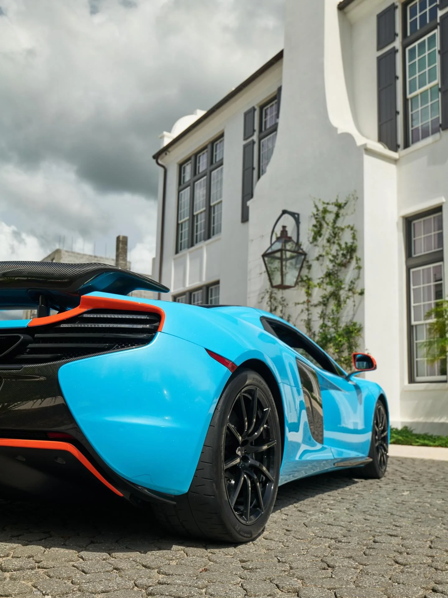 There are no limits 🏁 

@mclarenauto @alysbeach #alysbeach #carsof30a #mclaren #supercars #fastcars