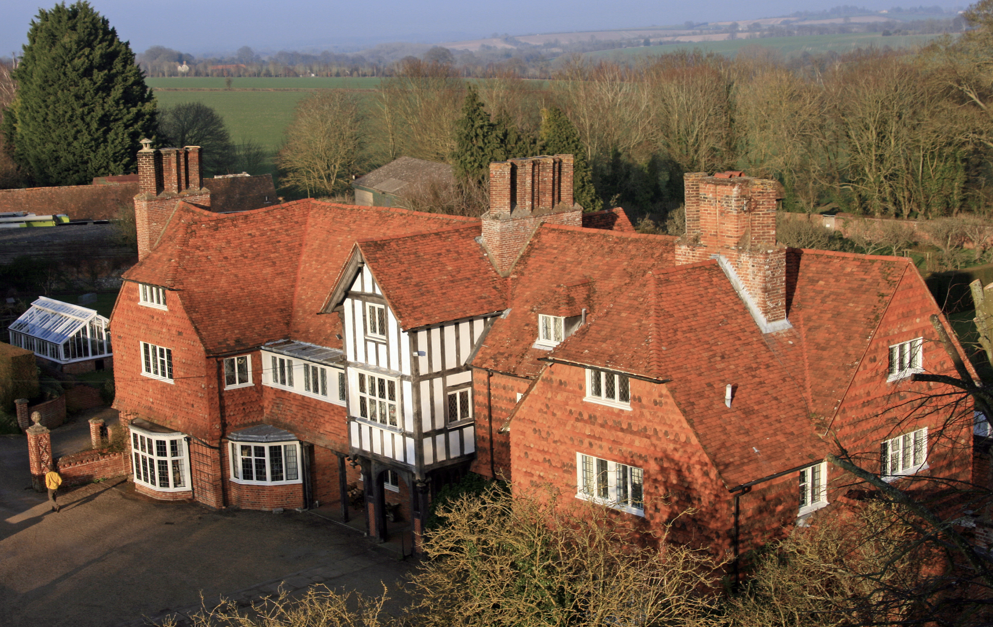 04 - THE MANOR, UPTON GREY.png