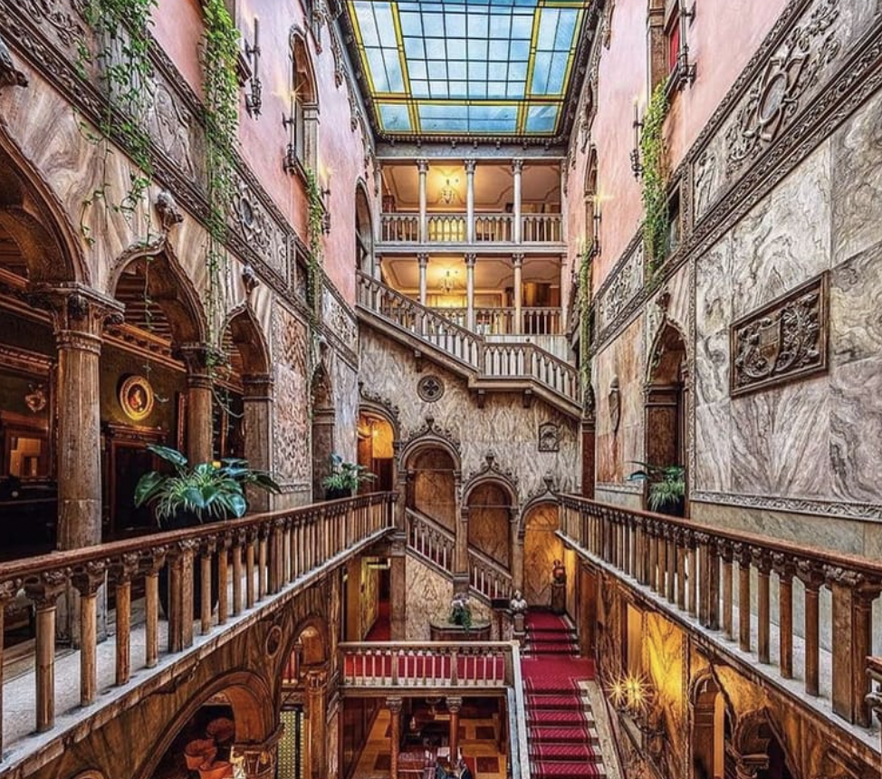 9 - Hotel Danieli interior, Venice.png