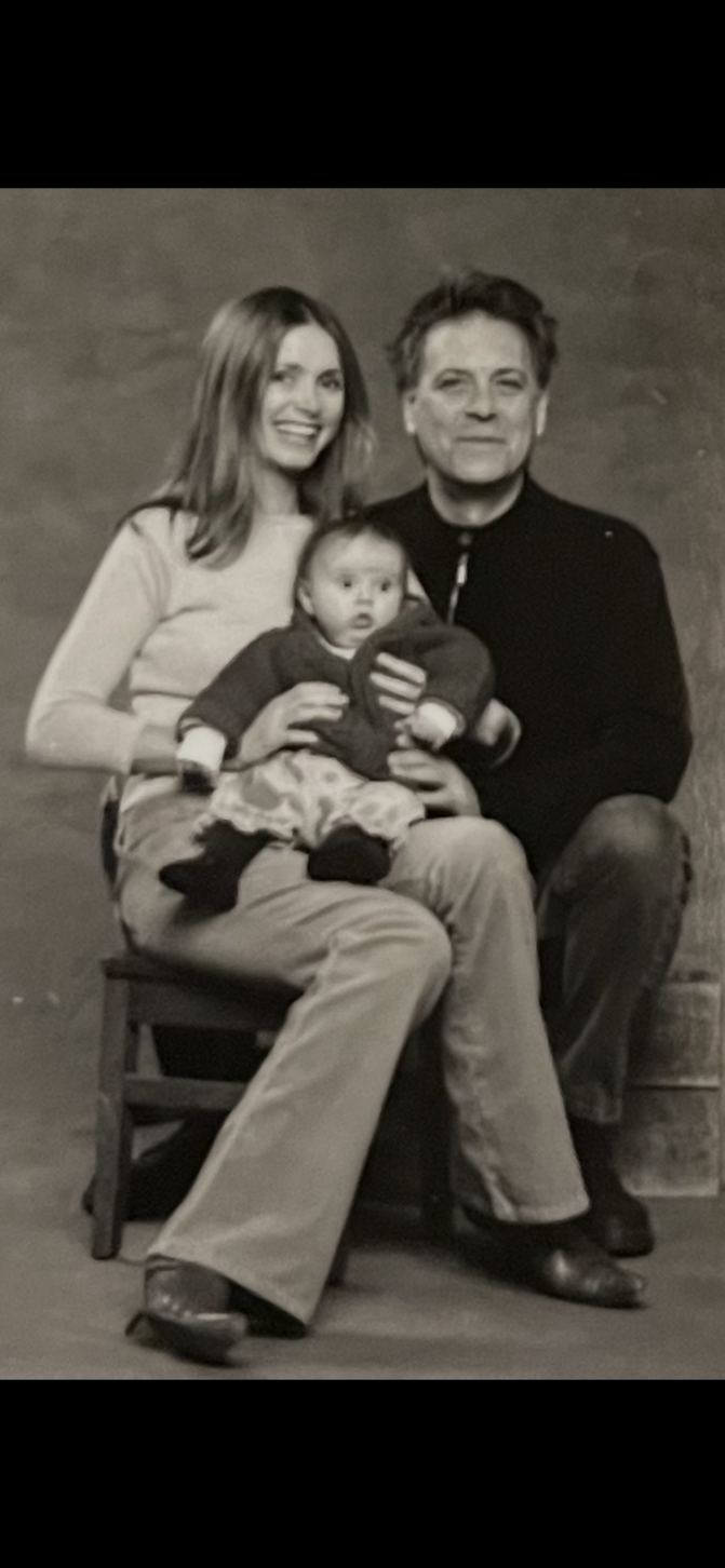 05 - YOUNG FAMILY.png