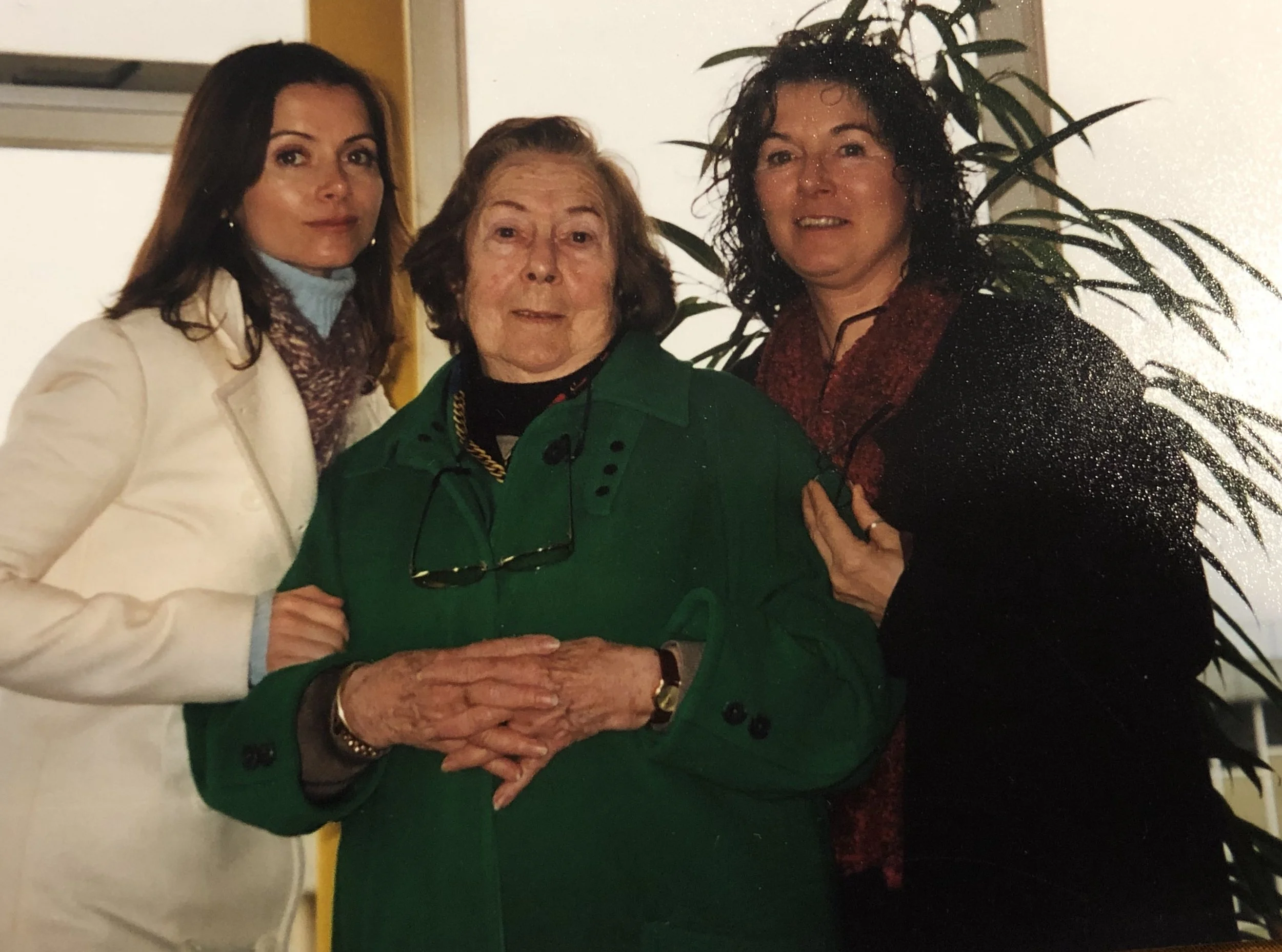 06 - Three generations. Dutch grandmother, my mother and me.jpeg