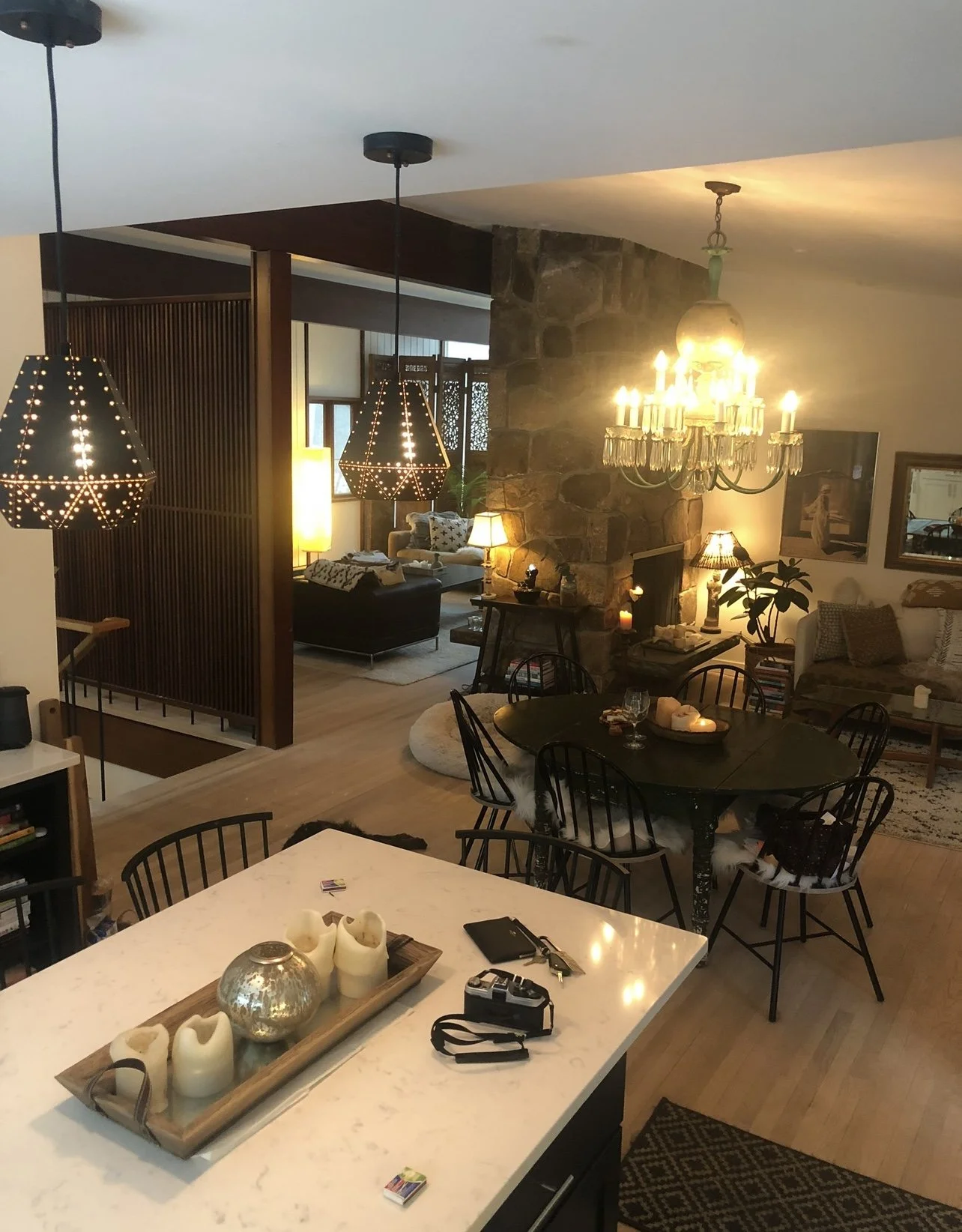 18 - dining room.jpg