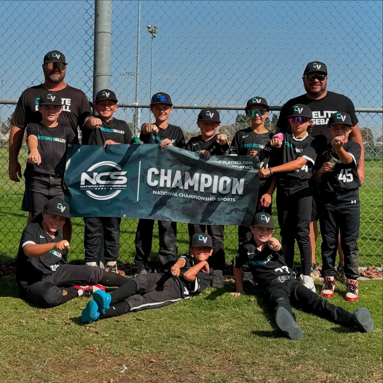 OC OCTOBERFEST | Went 3-1 on the weekend and brought home our first ring of the year. We went 1-1 in seeding, beat Legacy Baseball OC with a walkoff triple, and battled hard and came out on top in the Championship game (12-7) against Terra Baseball. 