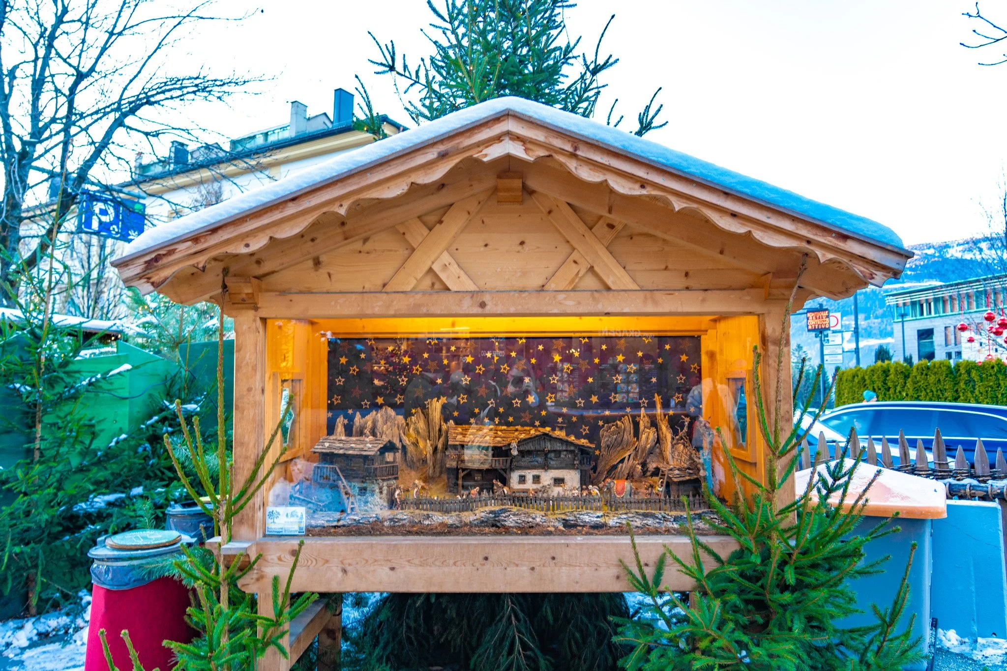 bruneck-brunico-italy-christmas-market-andrew-and-kait-2025-26.jpg