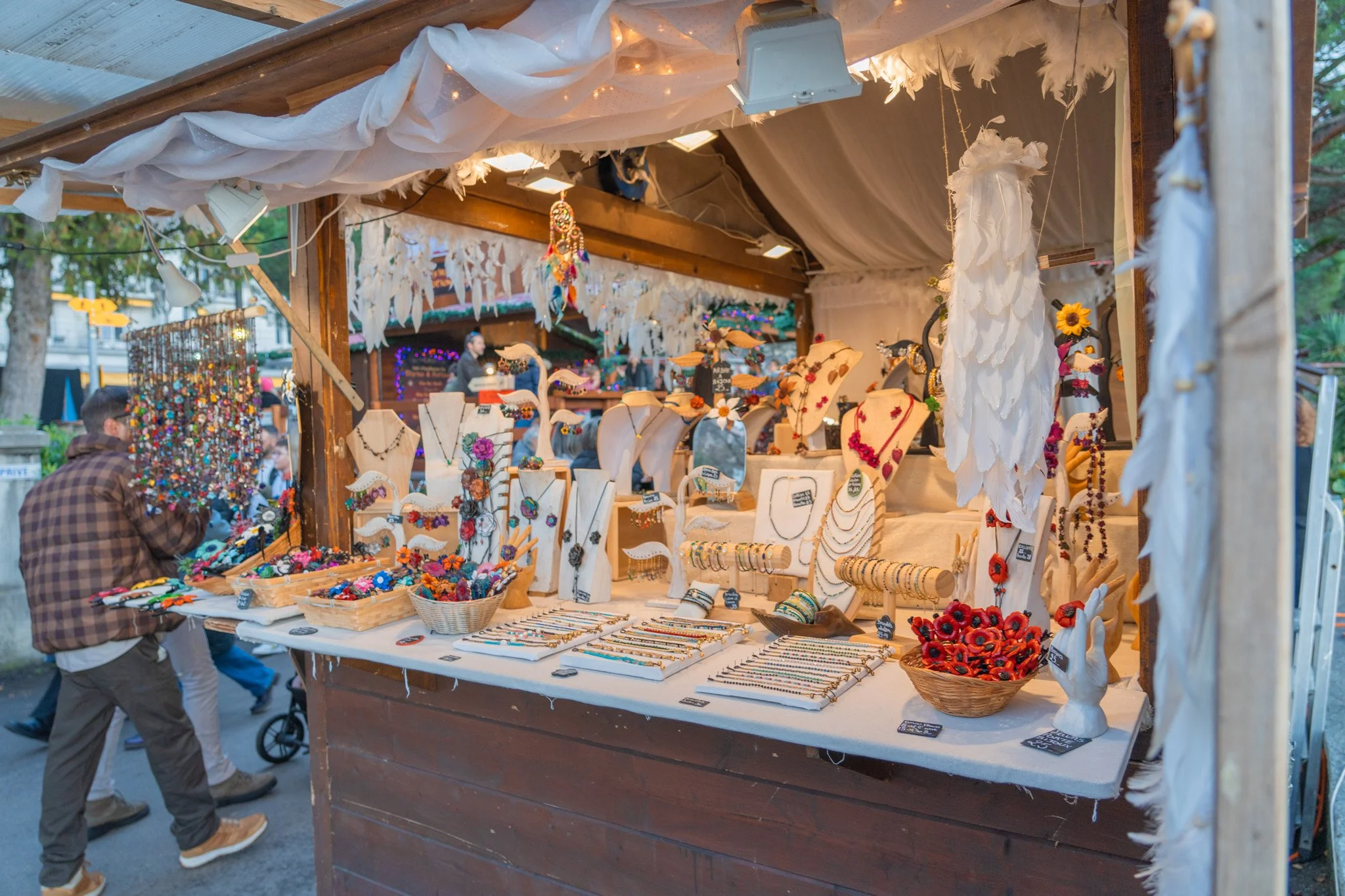 montreux-switzerland-christmas--markets-andrew-and-kait-2025-3.jpg