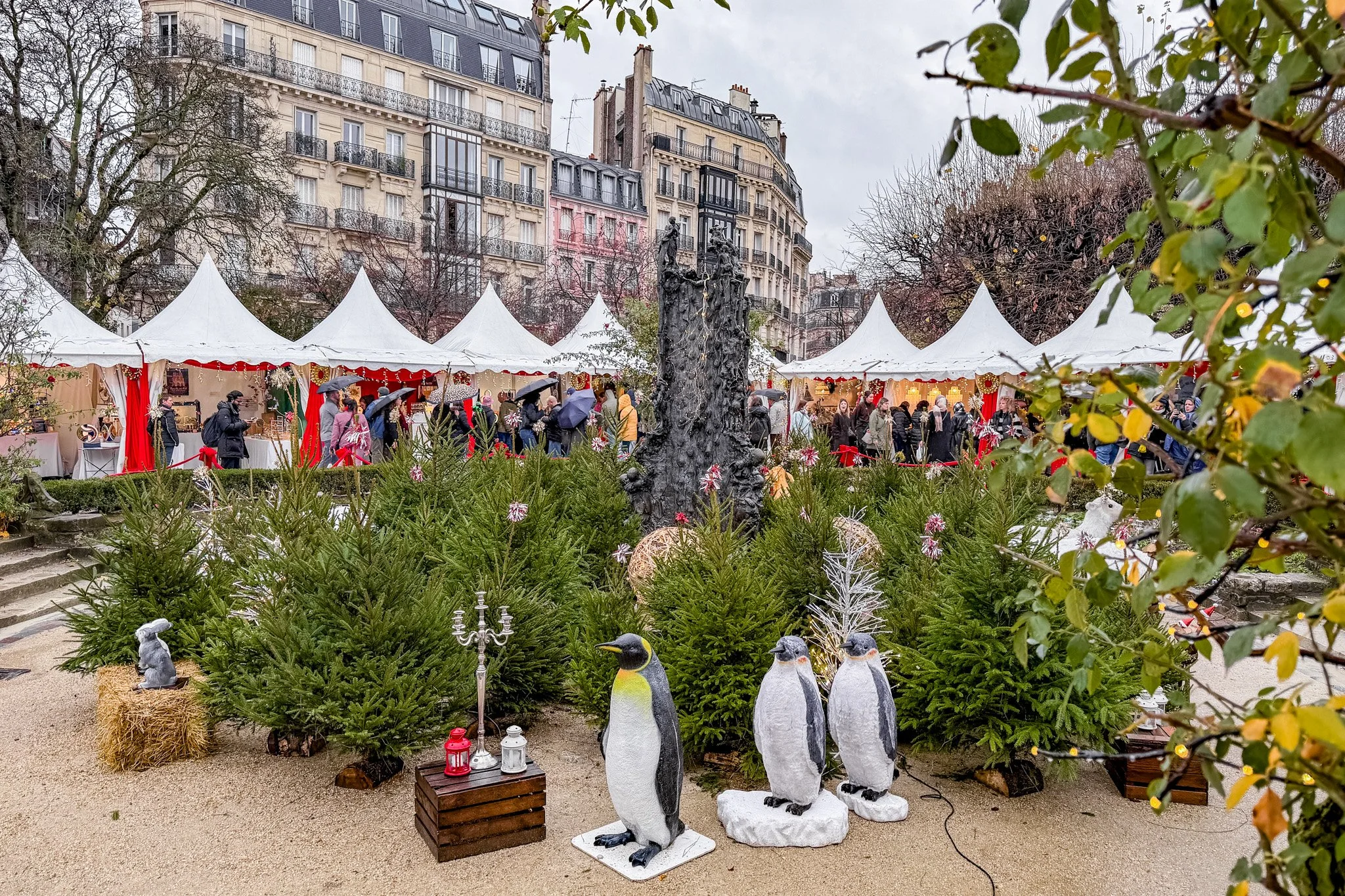 paris-france-christmas-market-andrew-and-kait-2025.jpg