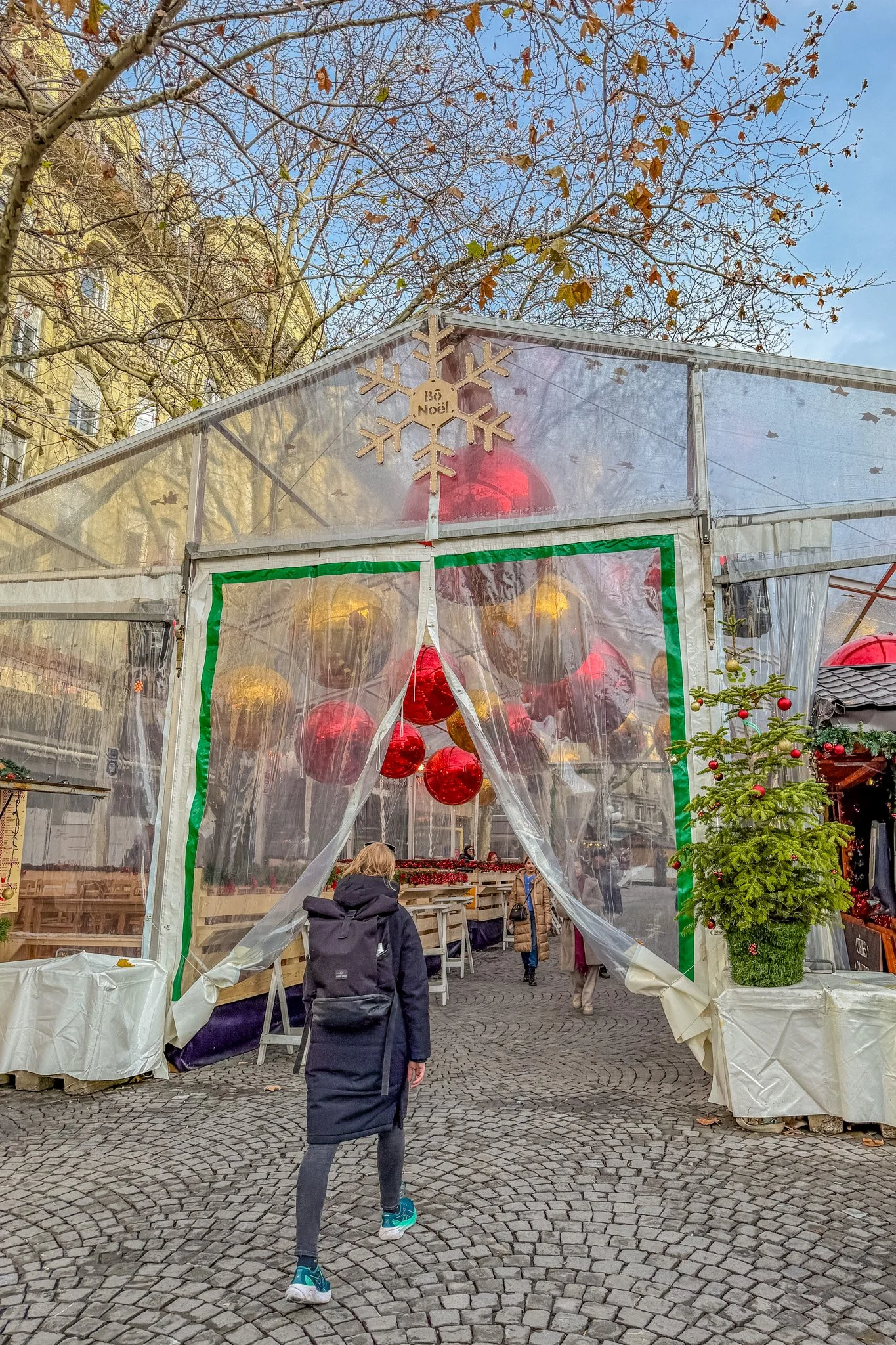 lausanne-switzerland-christmas-market-andrew-and-kait-2025-8.jpg