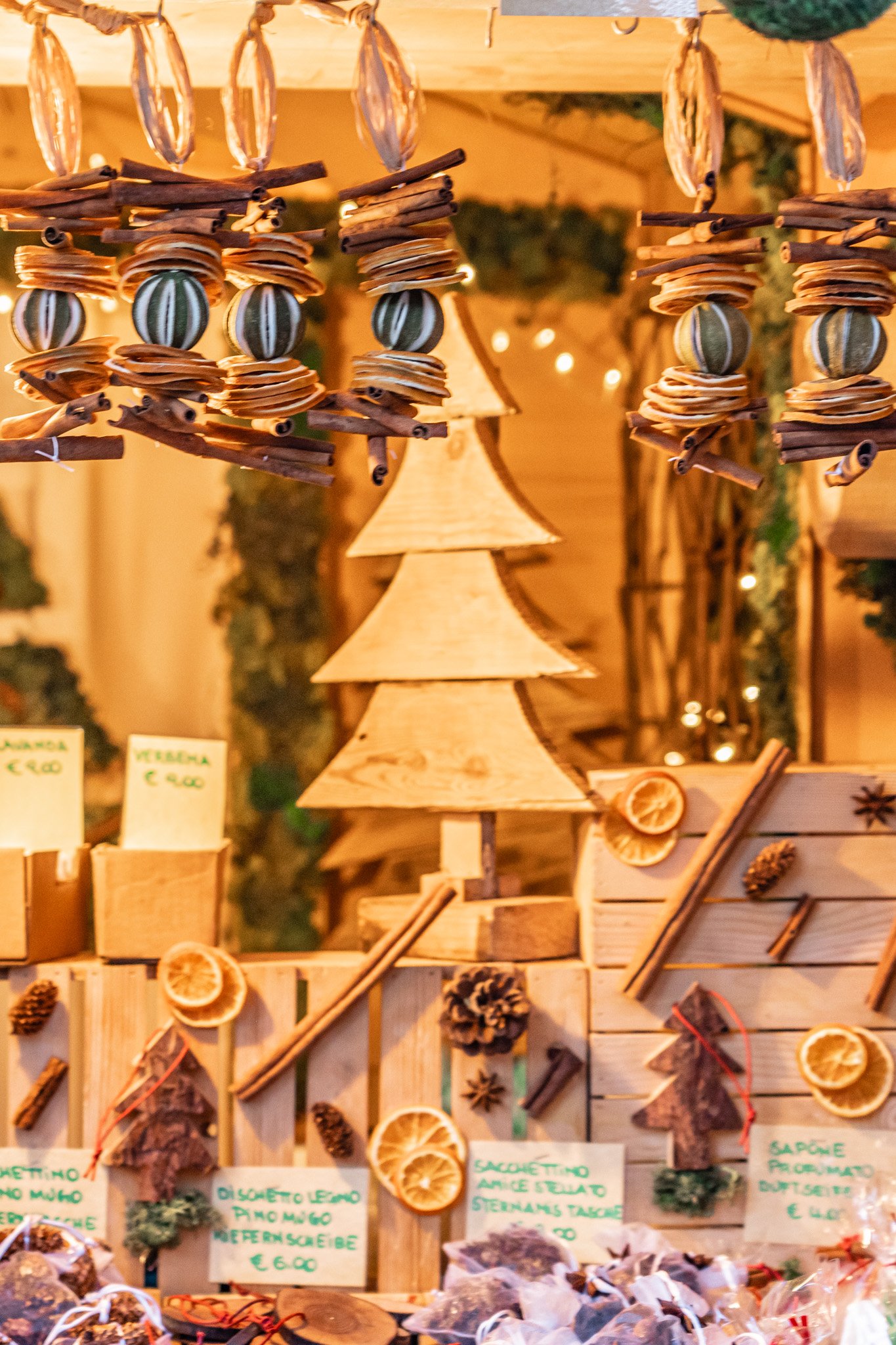 merano-italy-christmas-market-andrew-and-kait-2025-19.jpg