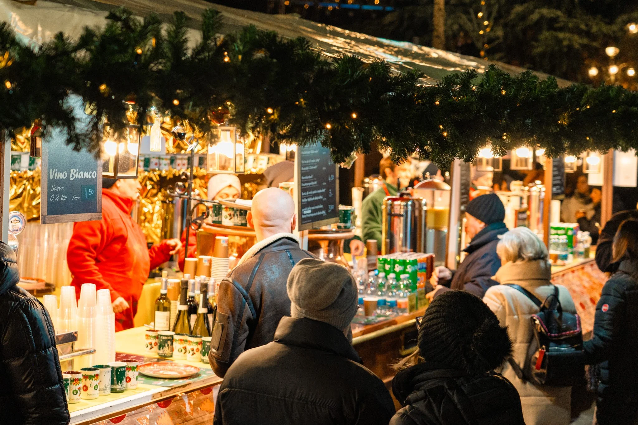 verona-italy-christmas-market-andrew-and-kait-2025-12.jpg