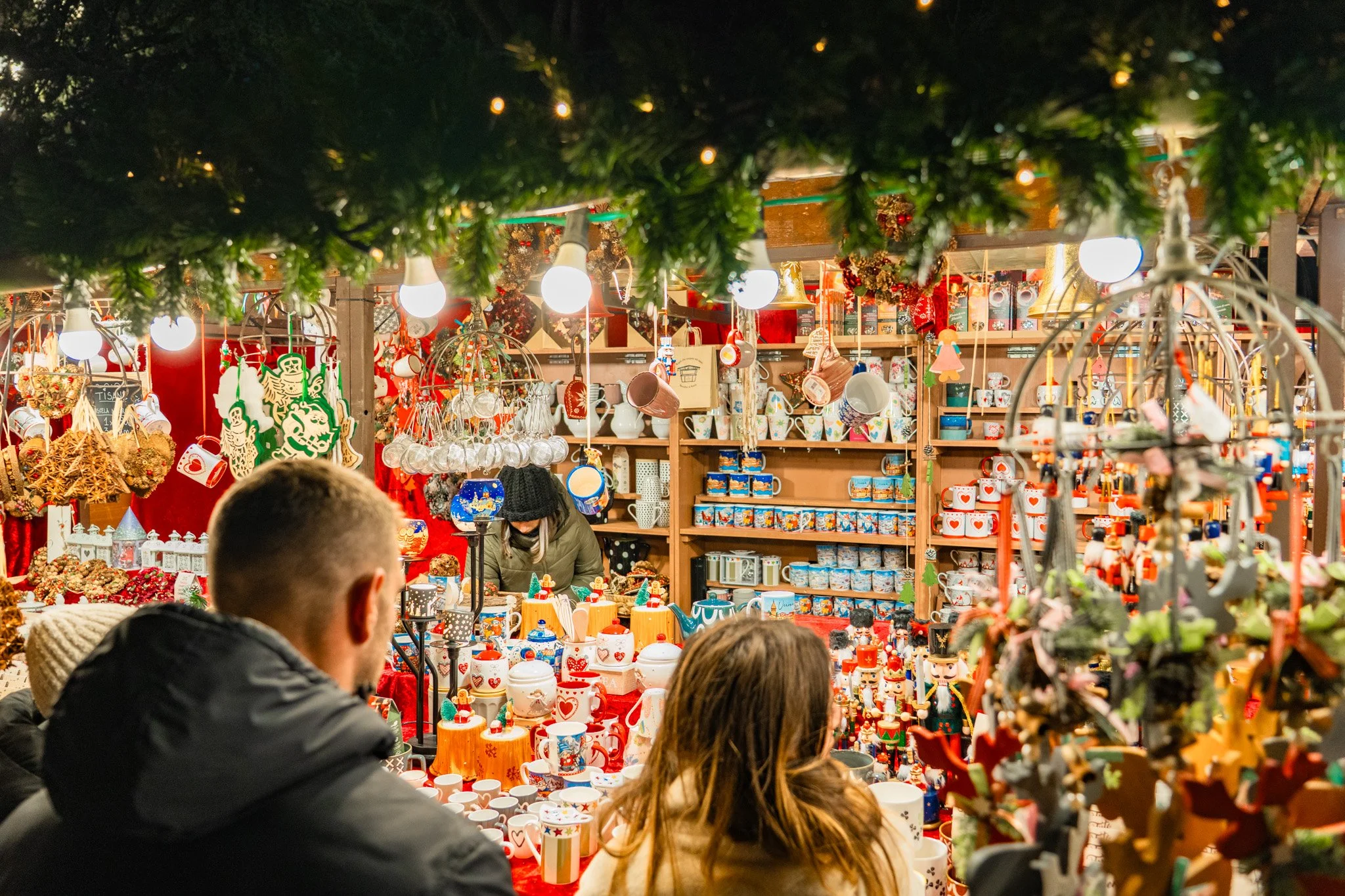 verona-italy-christmas-market-andrew-and-kait-2025-8.jpg