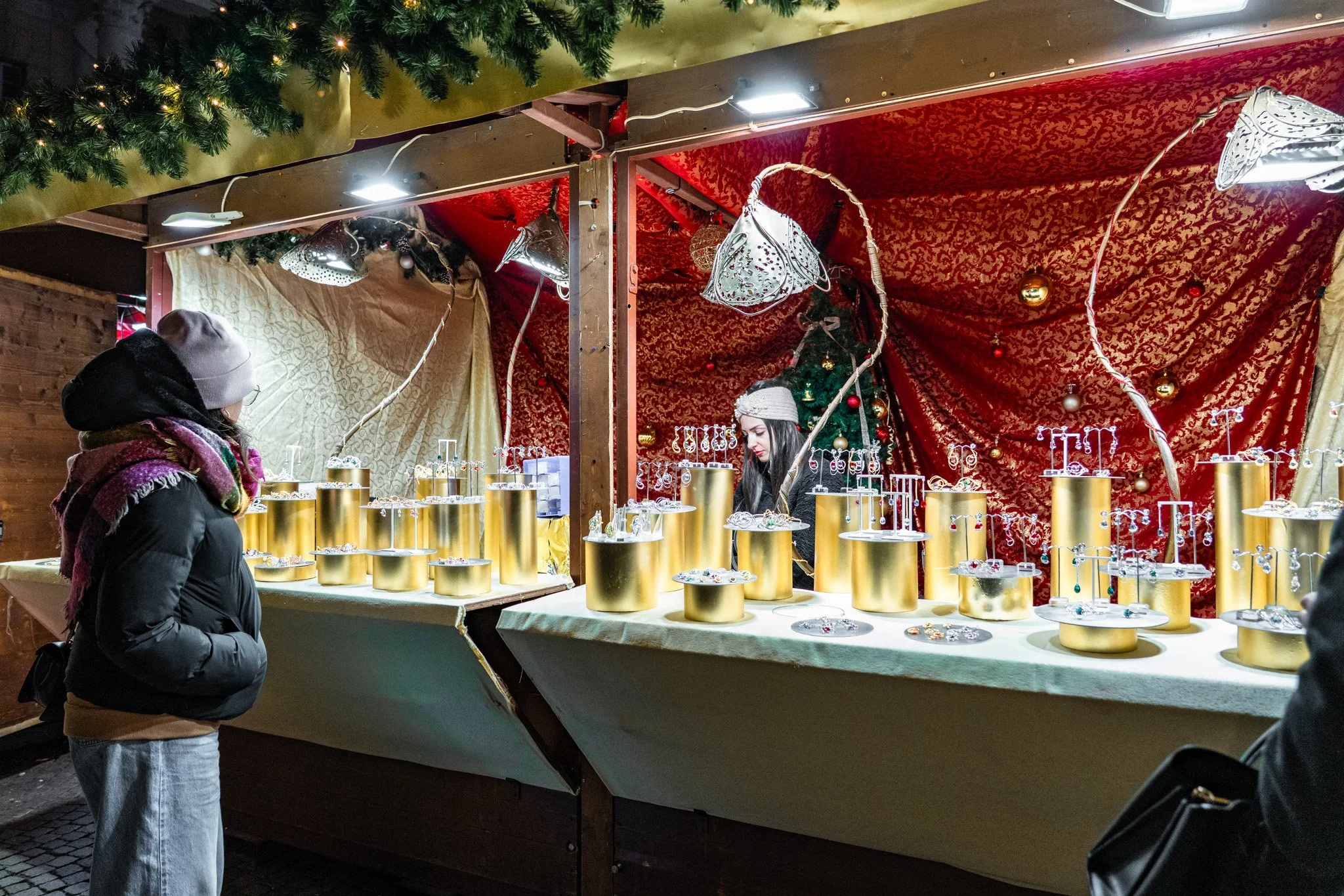 verona-italy-christmas-market-andrew-and-kait-2025-38.jpg
