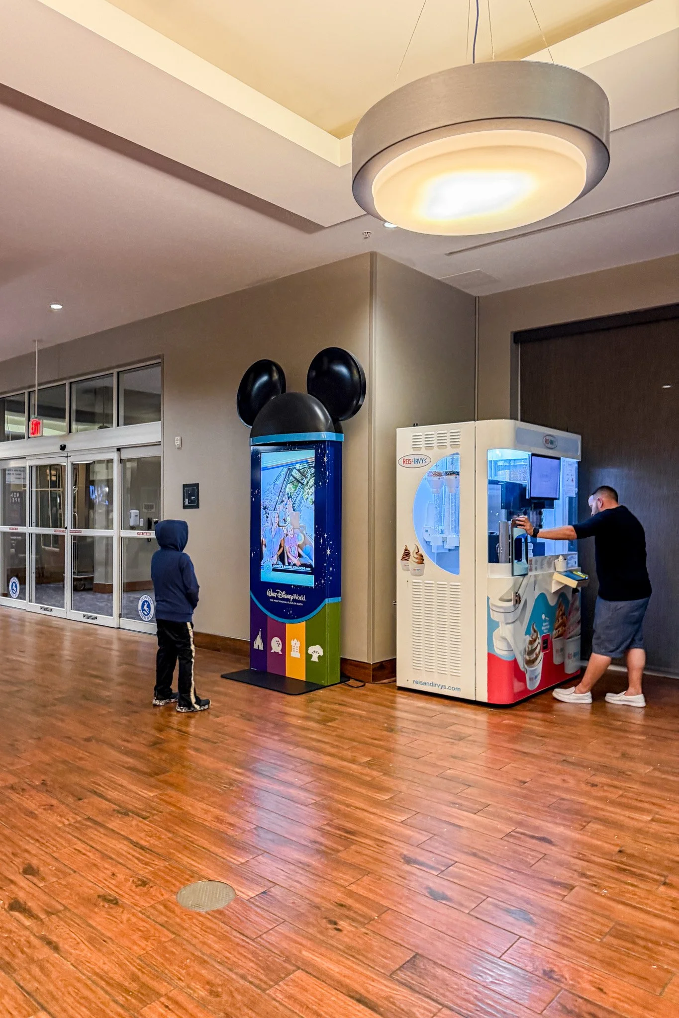 springhill-suites-flamingo-crossing-hotel-disney-world-andrew-and-kait-2026-4.jpg