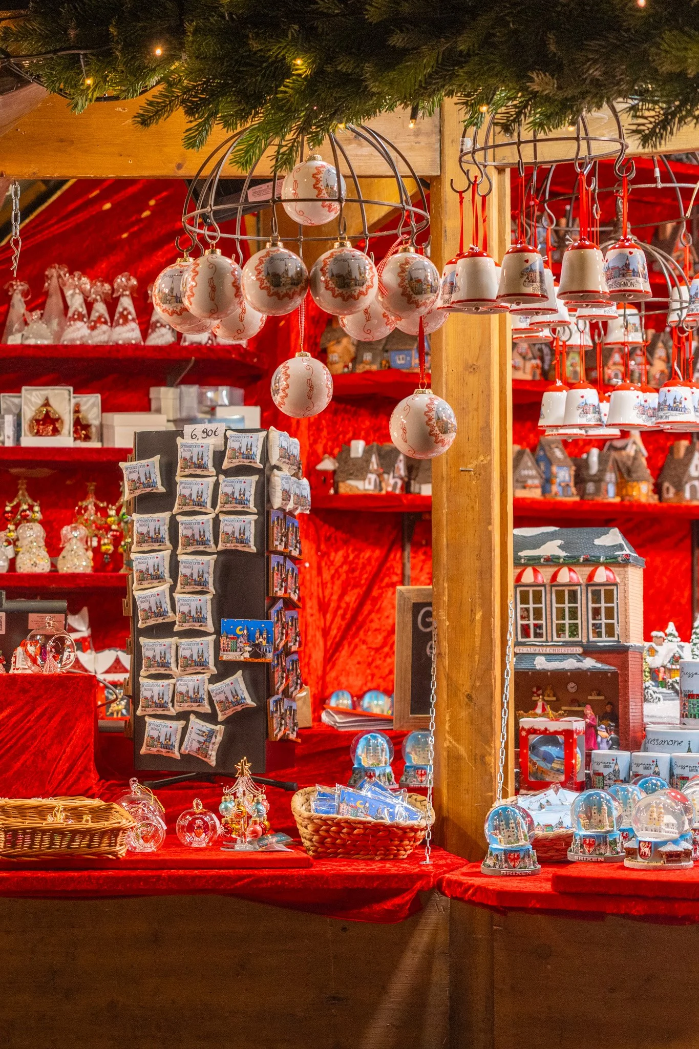 brixen-italy-christmas-market-andrew-and-kait-2025.jpg