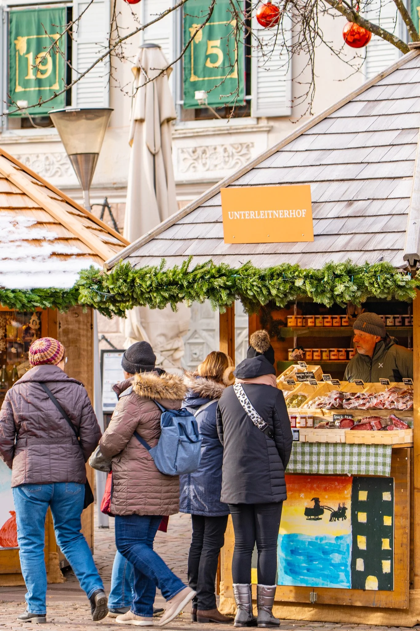 brixen-italy-christmas-market-andrew-and-kait-2025-15.jpg