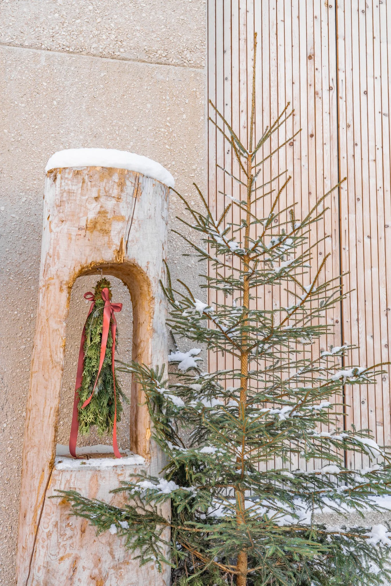 innichen-san-candido-italy-christmas-market-andrew-and-kait-2025-10.jpg