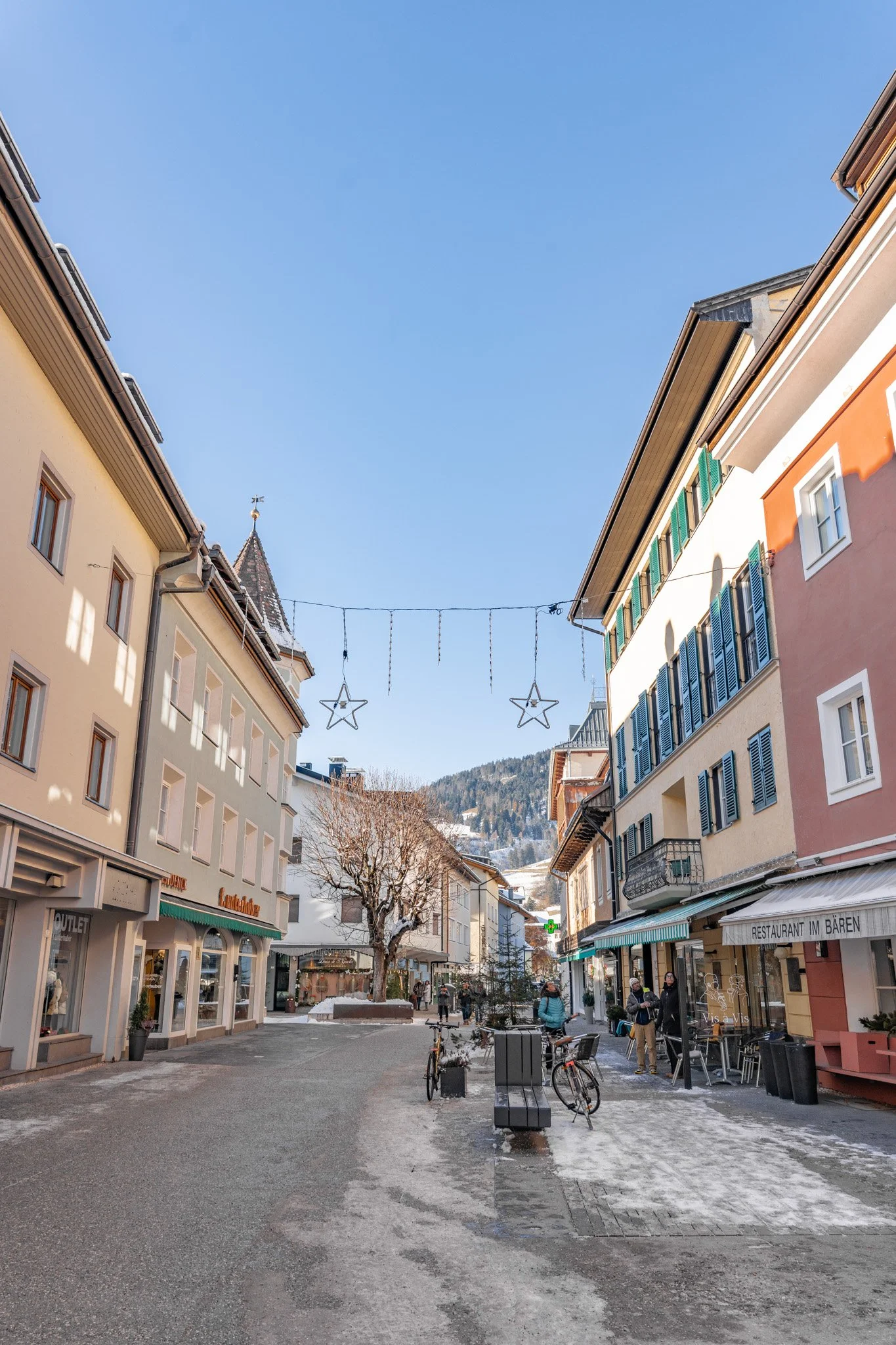 innichen-san-candido-italy-christmas-market-andrew-and-kait-2025-19.jpg