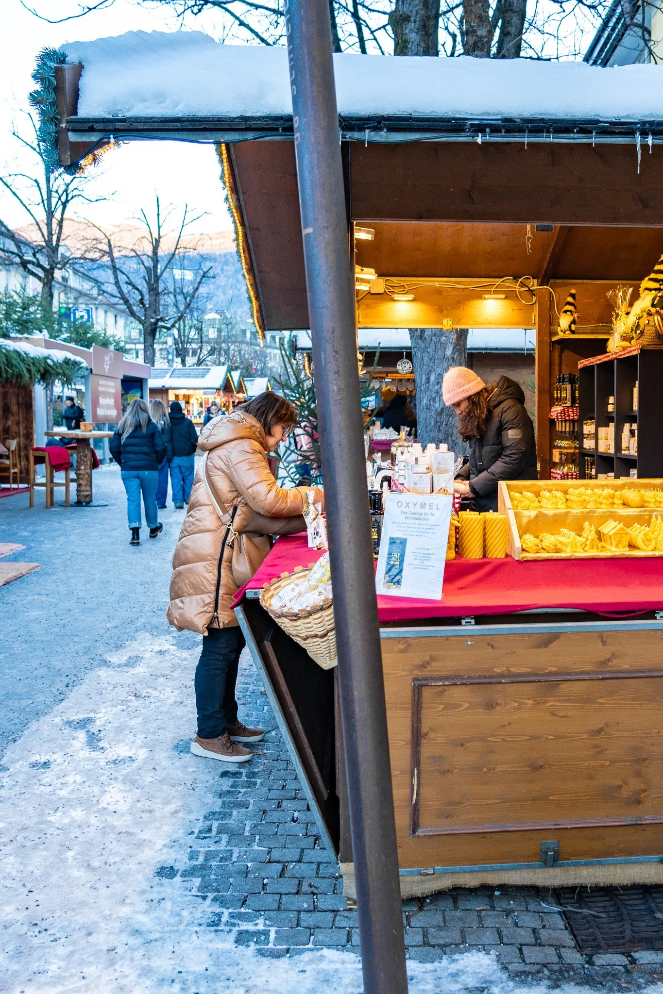 bruneck-brunico-italy-christmas-market-andrew-and-kait-2025-3.jpg