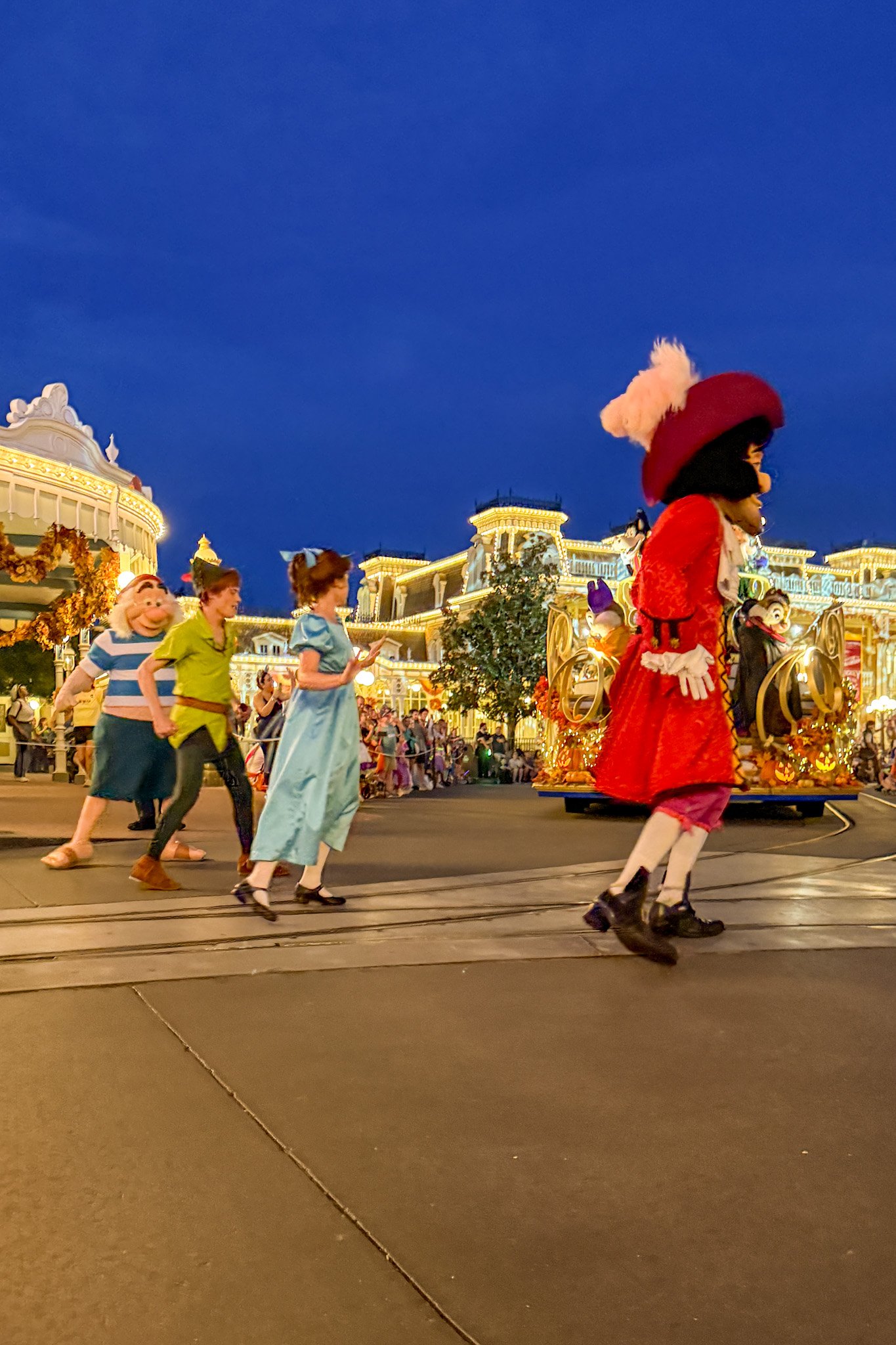 mnsshp-magic-kingdom-disney-world-andrew-and-kait-2026-27.jpg