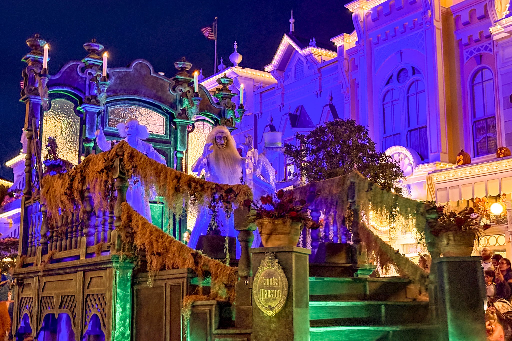 mnsshp-magic-kingdom-disney-world-andrew-and-kait-2026-34.jpg