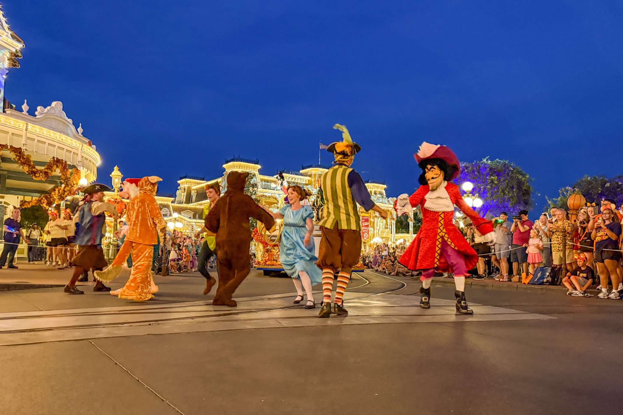 mnsshp-magic-kingdom-disney-world-andrew-and-kait-2026-28.jpg