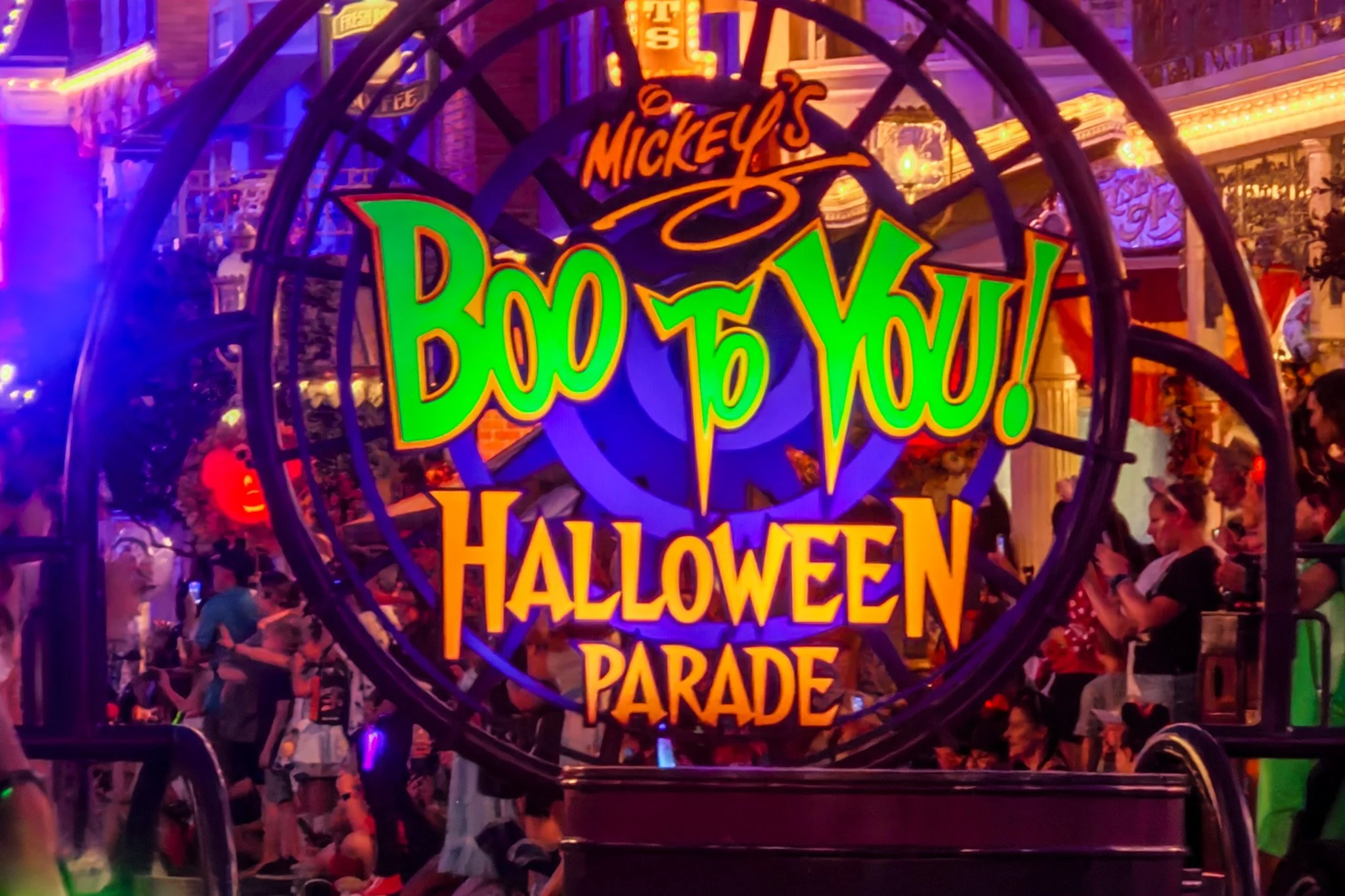 mnsshp-magic-kingdom-disney-world-andrew-and-kait-2026-25.jpg
