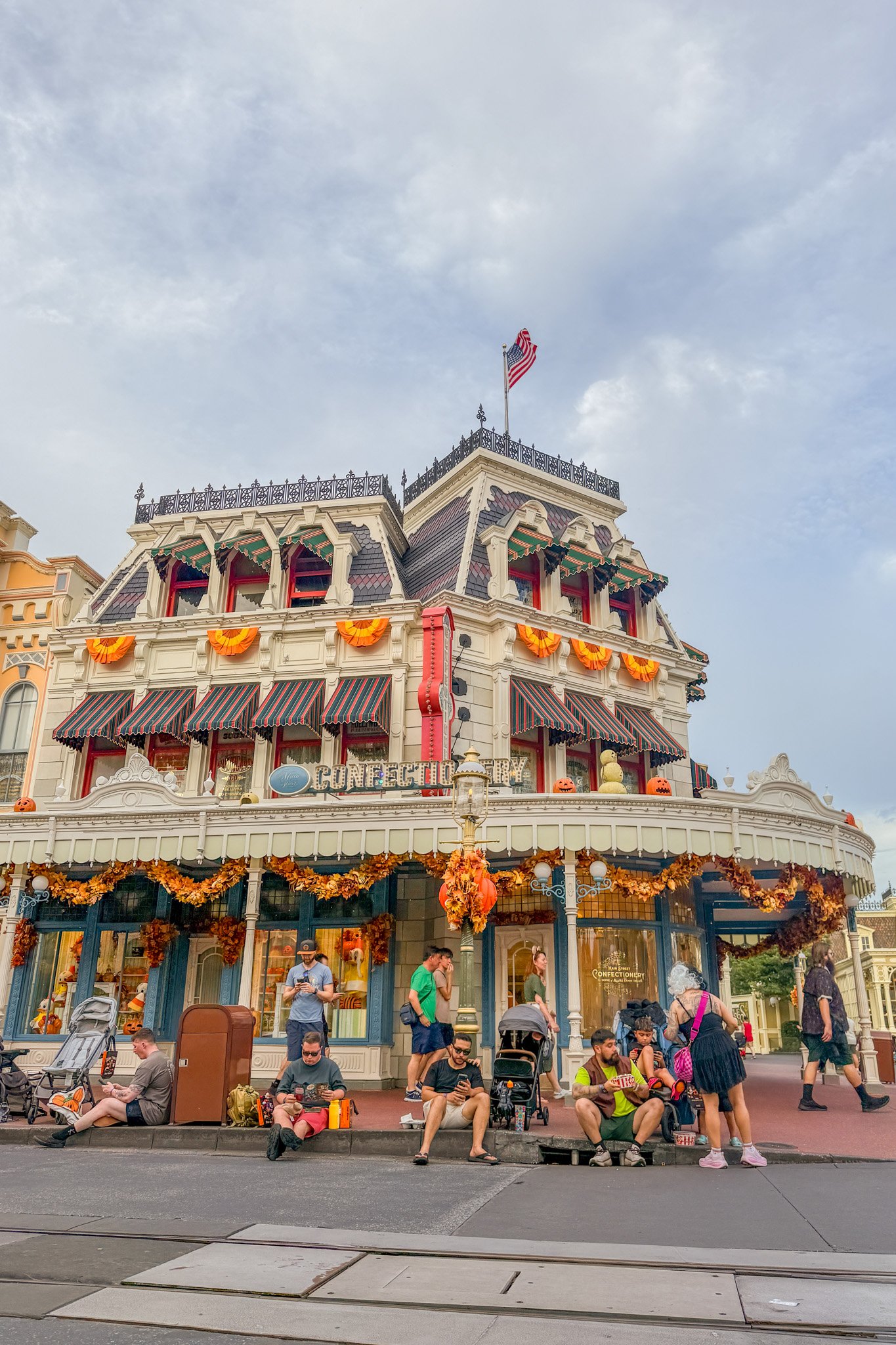 mnsshp-magic-kingdom-disney-world-andrew-and-kait-2026-5.jpg