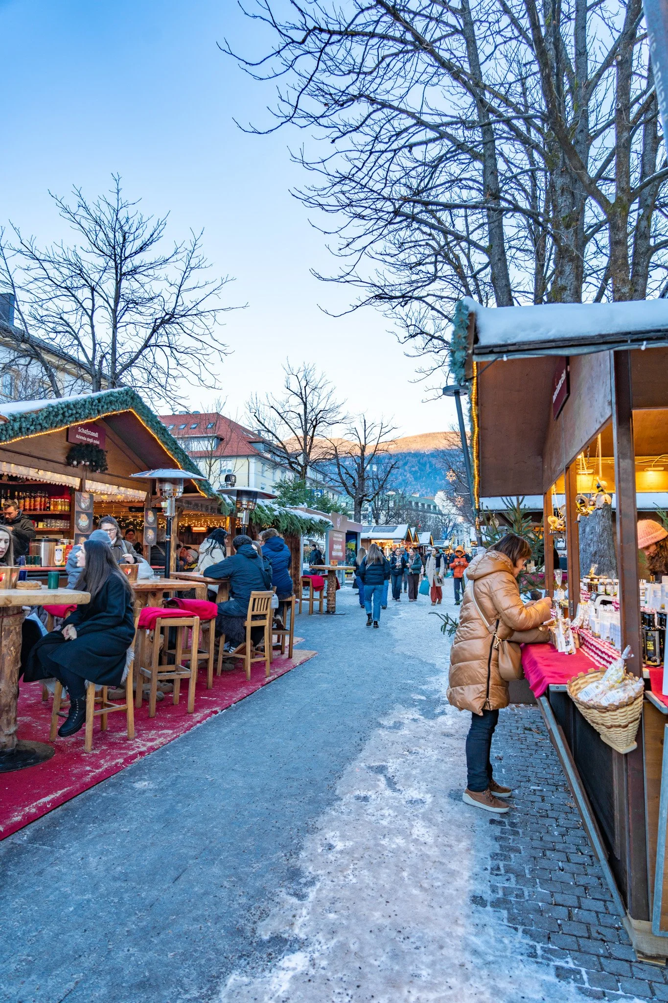 bruneck-brunico-italy-christmas-market-andrew-and-kait-2025.jpg