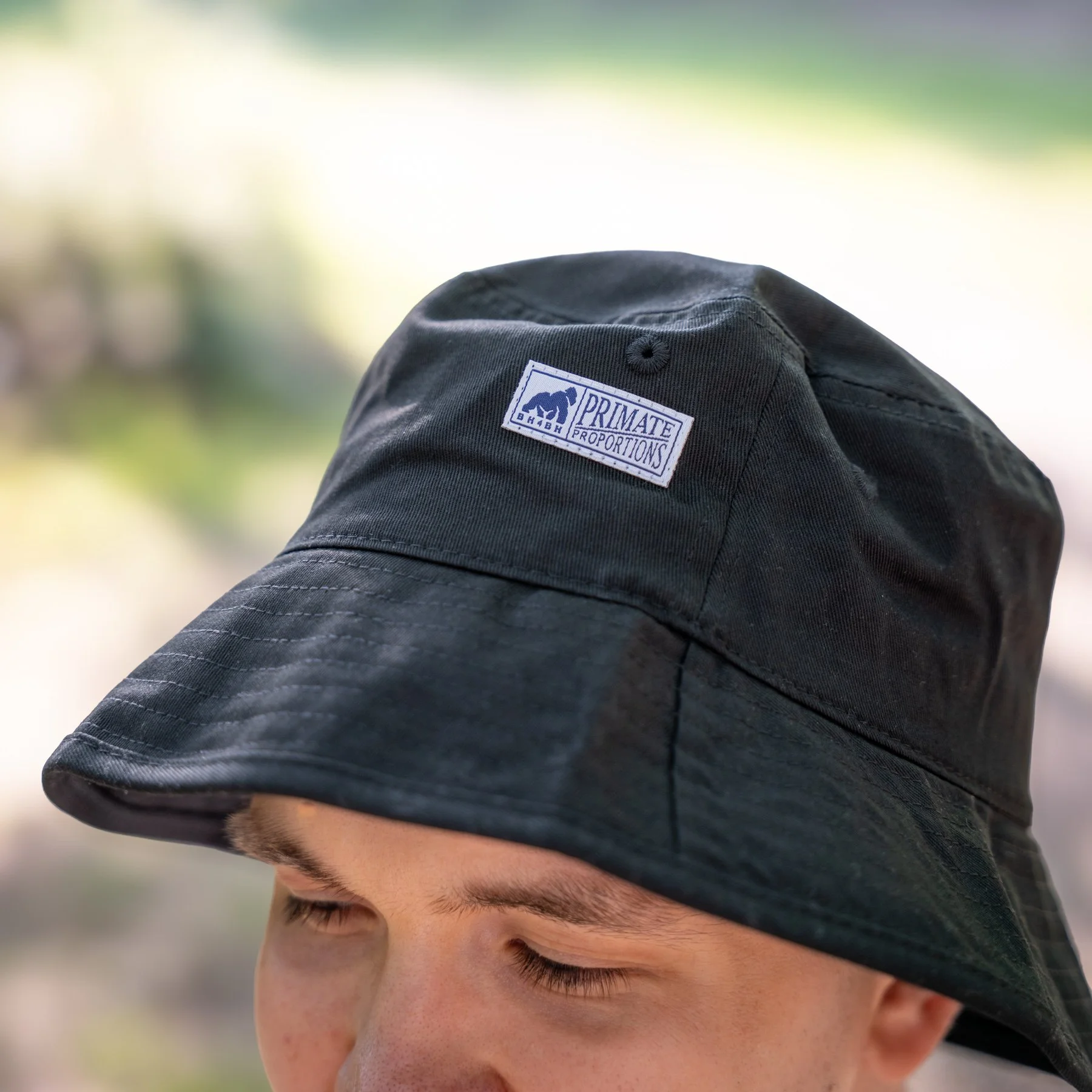 6 1. Black Bucket ha6 .jpg