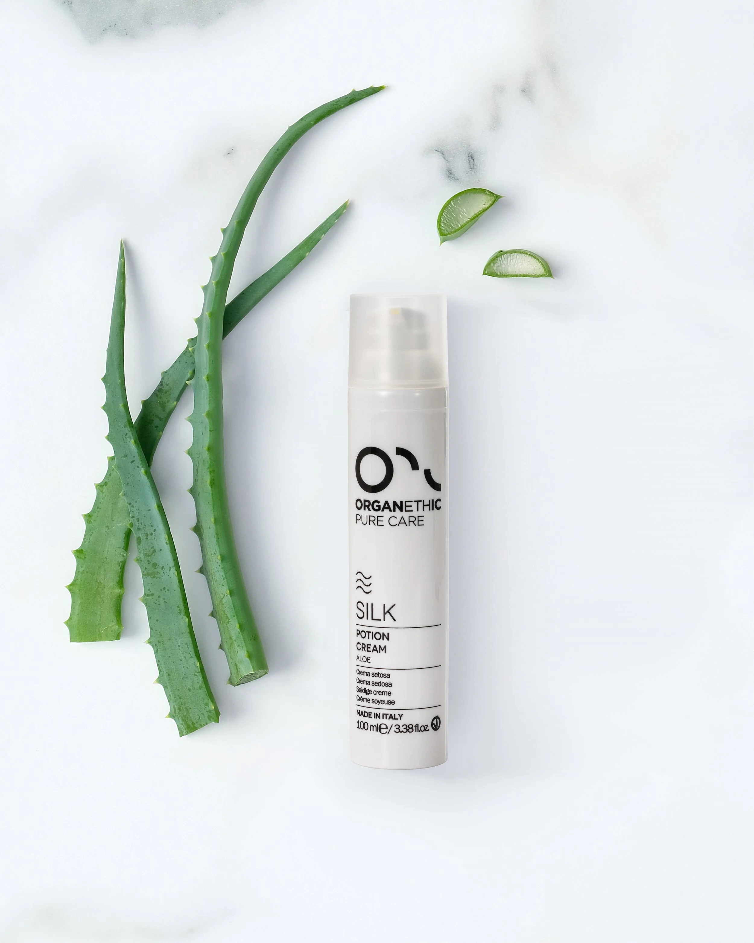 Silk Leave-in conditioner for healthy hair