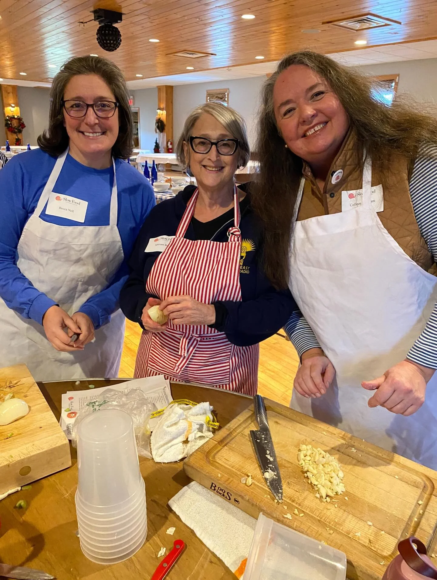 A room full of cutting boards, winter vegetables, and neighbors you hadn&rsquo;t met yet. This weekend&rsquo;s Stone Soup Cookbook Club reminded us what Slow Food Hudson Valley is really about: showing up, cooking together, and making something meani