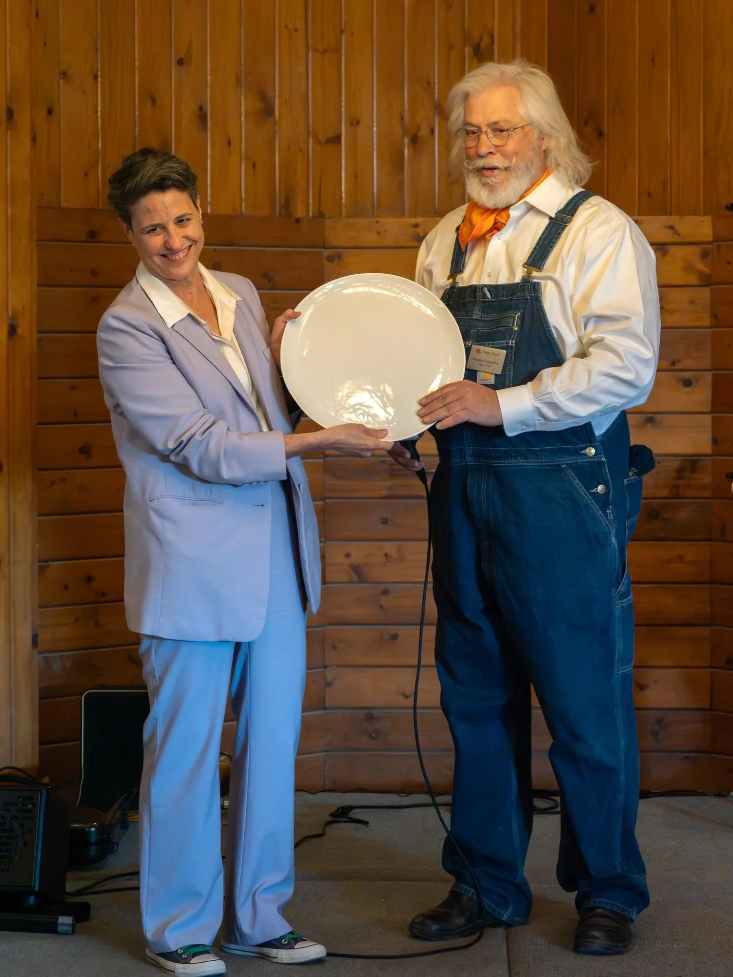 Our spring benefit celebrated a longstanding friendship between Slow Food Hudson Valley and @glynwoodorg organizations connected by a shared belief in regional foodways, farmland stewardship, and the future of local agriculture.

Honoring Kathleen Fi