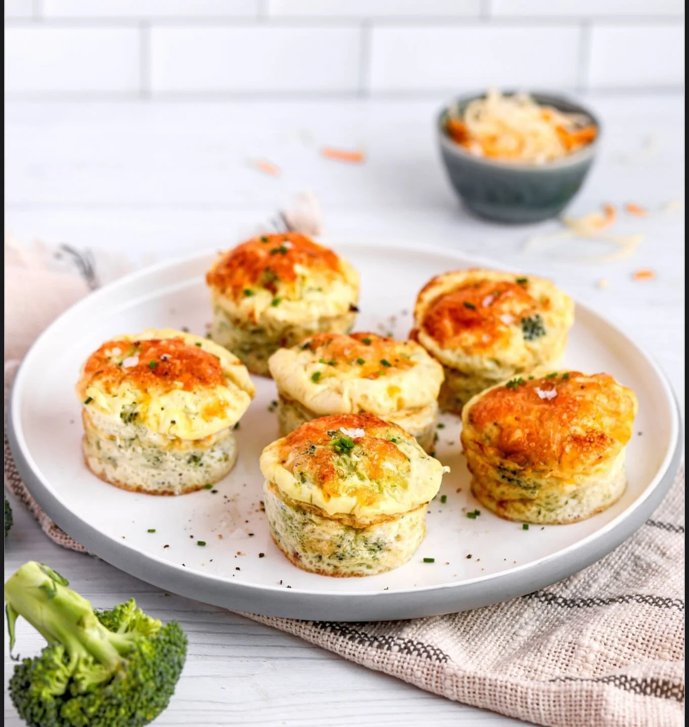 Healthy, easy, and perfect for busy mornings 💪
These Broccoli Cheese Egg Muffins are a grab-and-go breakfast that keeps you full, fueled, and focused.

🥦 Ingredients
	&bull;	12 oz (340g) broccoli florets
	&bull;	4 eggs
	&bull;	8 fl oz (240ml) egg w