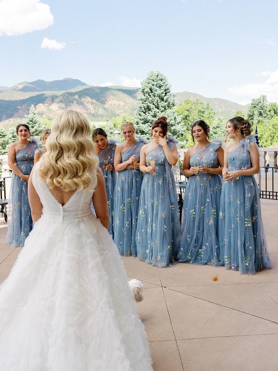 We know the first look is a big deal for every couple -but what about the first look from your girlfriends? That’s such a special moment we get just as excited for, too! 
⠀⠀⠀⠀⠀⠀⠀⠀⠀
Hair and makeup: Blush Bridal Artist Team
Photography: @sarahpo