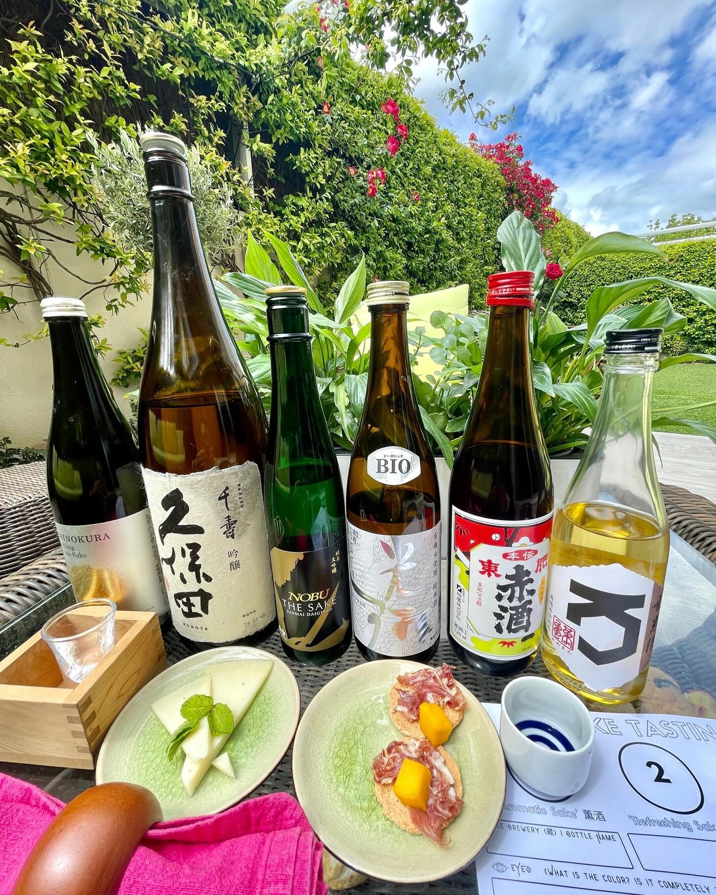 日本酒講座❤️Yay! Sake-filled weekend!😋 2 days in-a-row x Sake Education Workshops🍶6-7 Sake bottles enjoyed😋
⠀⠀⠀⠀⠀⠀⠀⠀⠀
With some truly amazing people from 🇨🇴🇳🇱 🇪🇸🇺🇸🇺🇦🇫🇷🇲🇽 who all received the Sake Sommelier Association  @sakesommeliers 🥷 