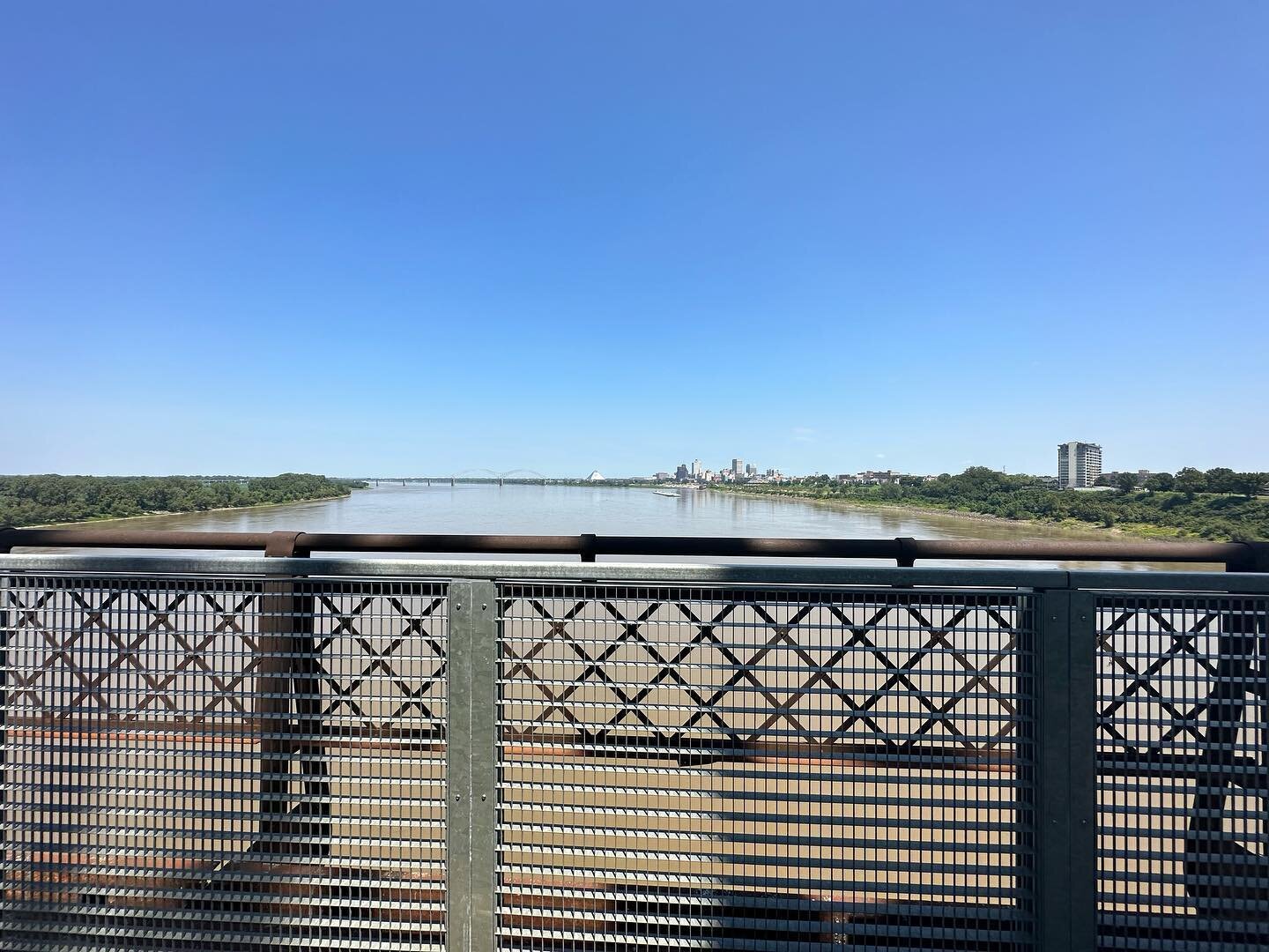 Soak in the views from the longest pedestrian bridge across the Mississippi River.

📸 allthingstron_