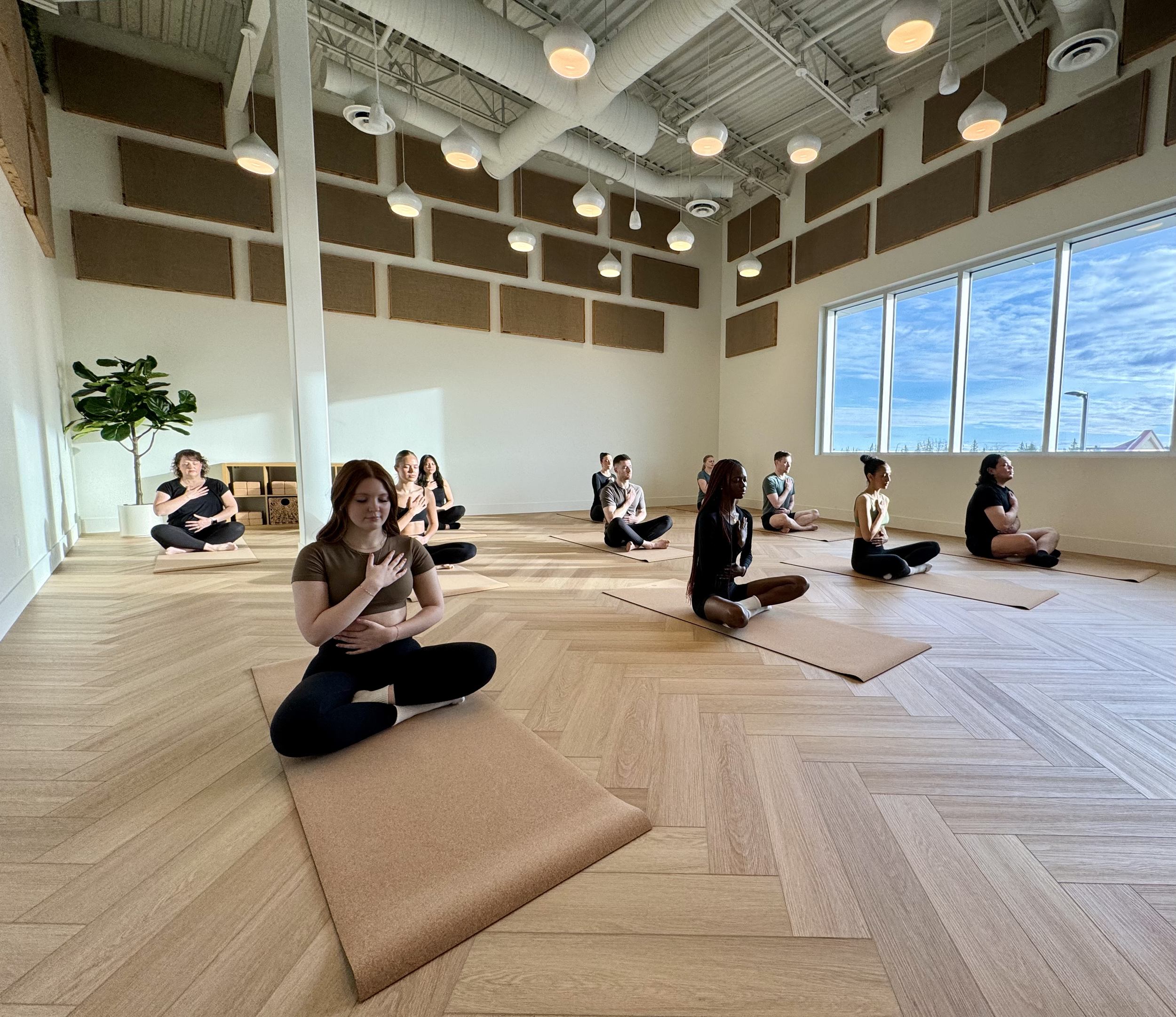 How Small Class Sizes Change Your Yoga Experience