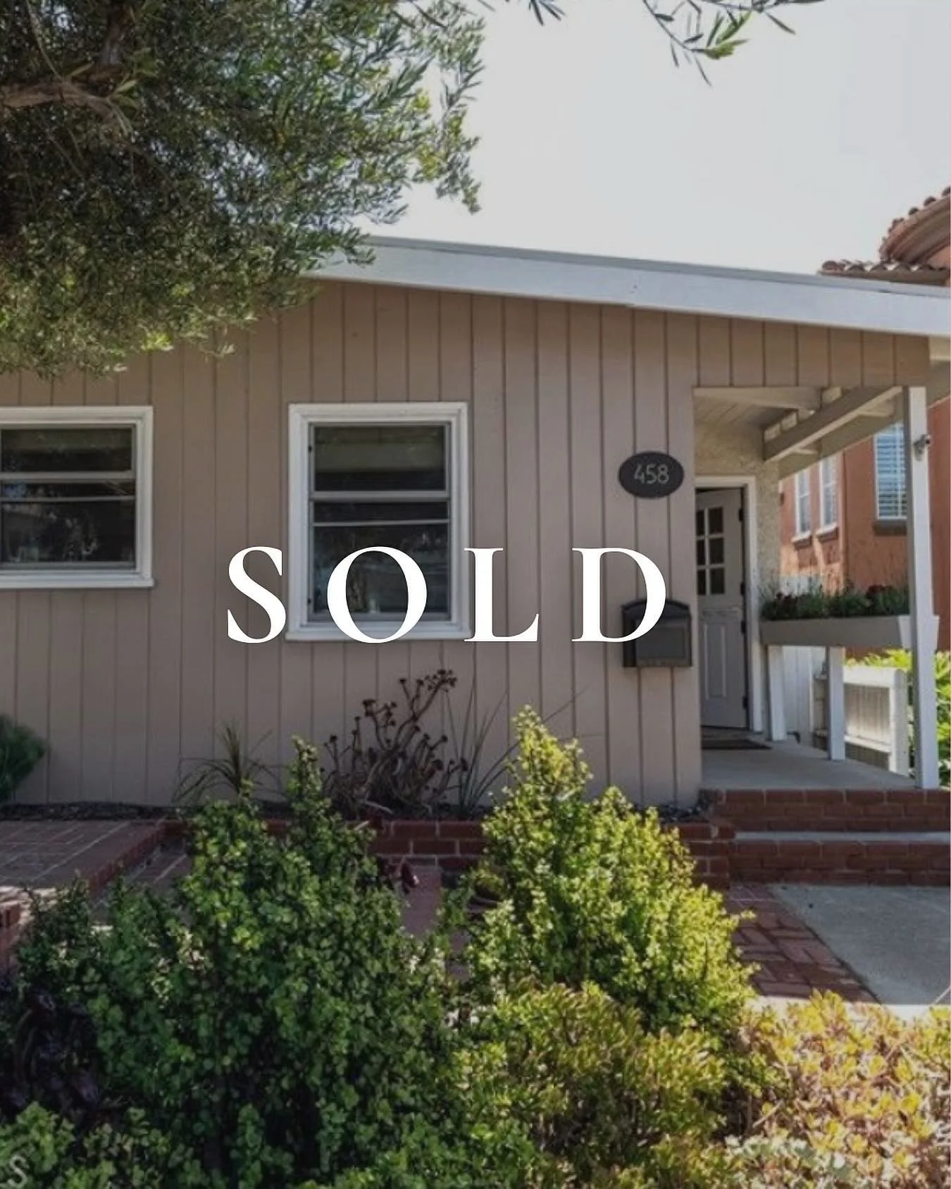 SOLD! Represented my dear friends to purchase their first home right in the heart of Hermosa Beach. Grateful for opportunities to work with friends! #buyers #sellers