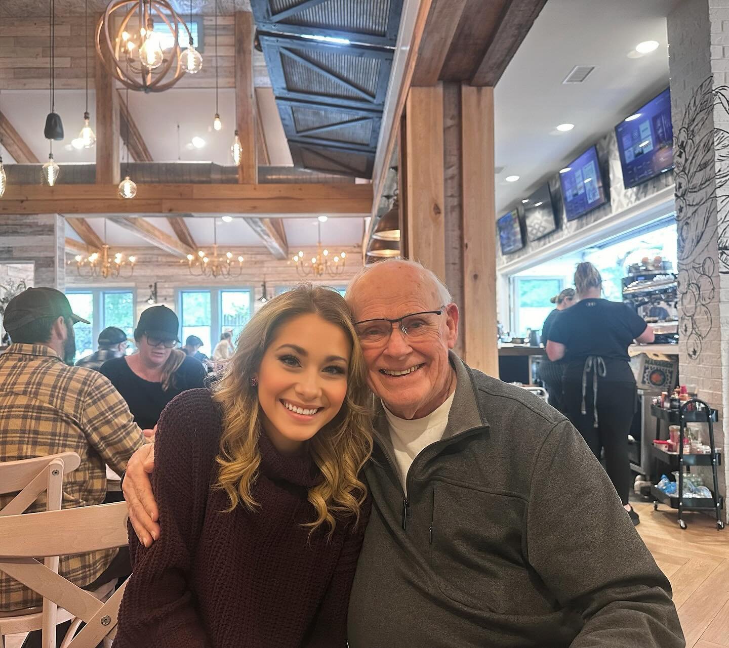 🥹☘️ Sometimes, when you&rsquo;ve got the luck of the Irish on your side, work/life on the road brings you closer to the people you love the most! Grandpa Finn tells everyone to watch NewsNation and he was so excited they sent me on an assignment nea