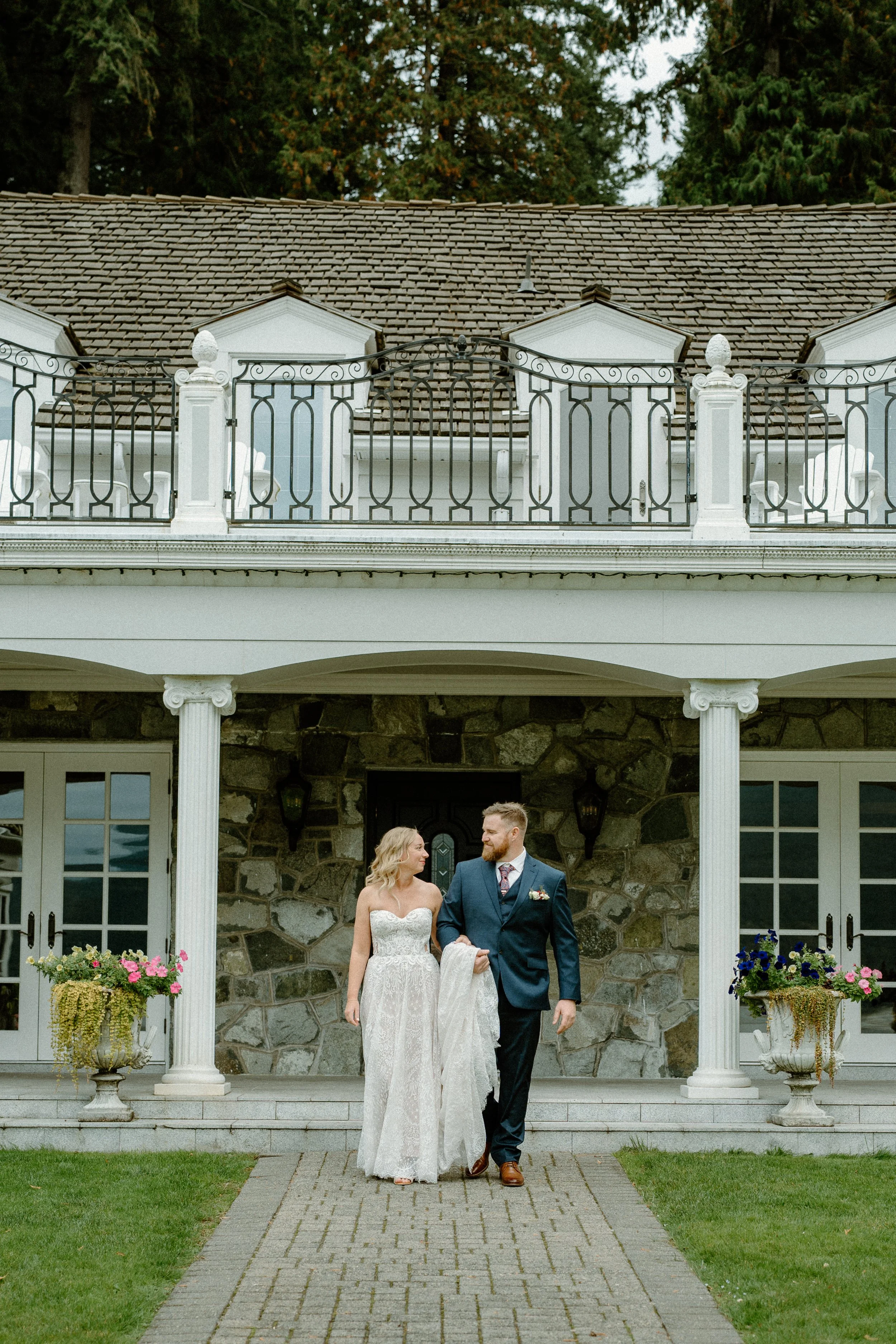 Jess and Rob Sneaks-4.jpg