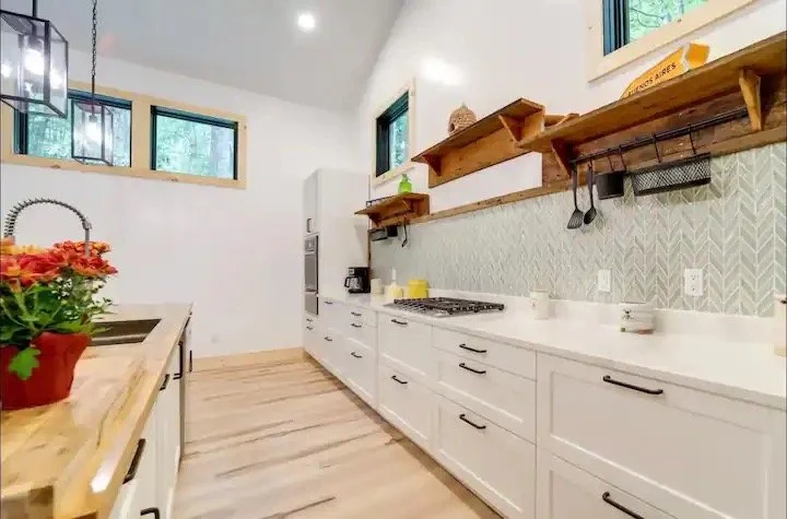 956f8909-b57e-43ba-9bf1-3914dc8fd82a Large.jpeg