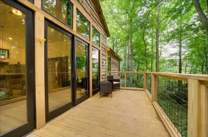 da5afa3a-ac66-428b-8e16-0b816bddc894 Large.jpeg