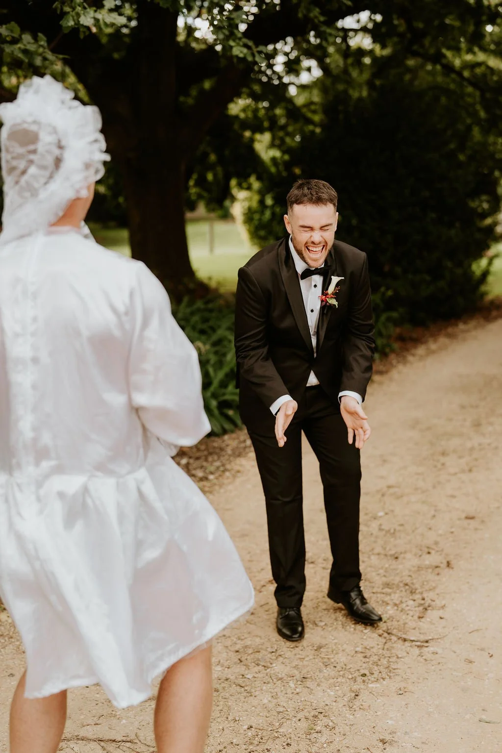 A first look&hellip; but make it unforgettable 😄

When your mate decides to steal the spotlight (and the dress), you just know it&rsquo;s going to be a wedding full of laughs from start to finish.

These are the moments that make the day truly yours