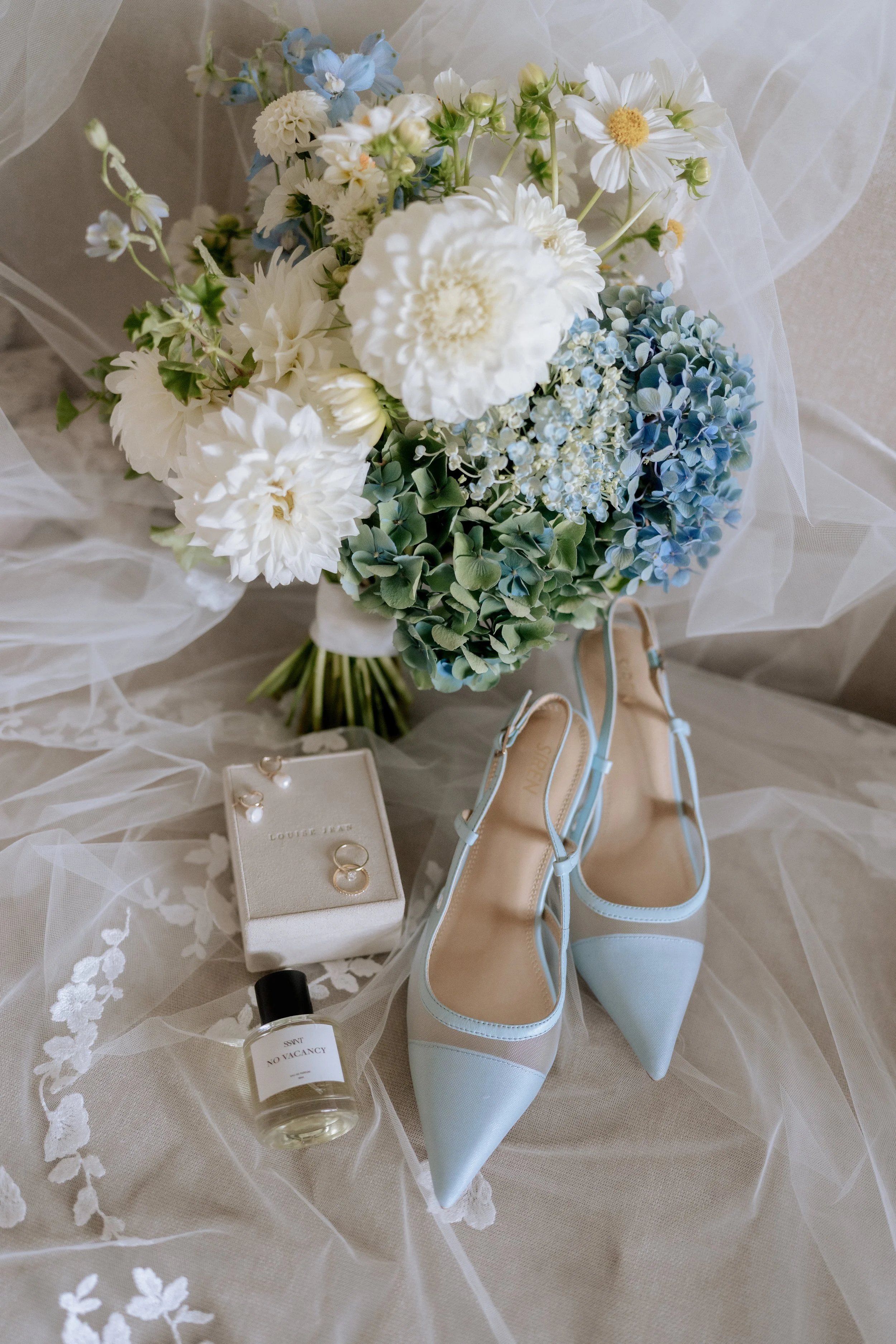 Emily&Liam-102092.jpg
