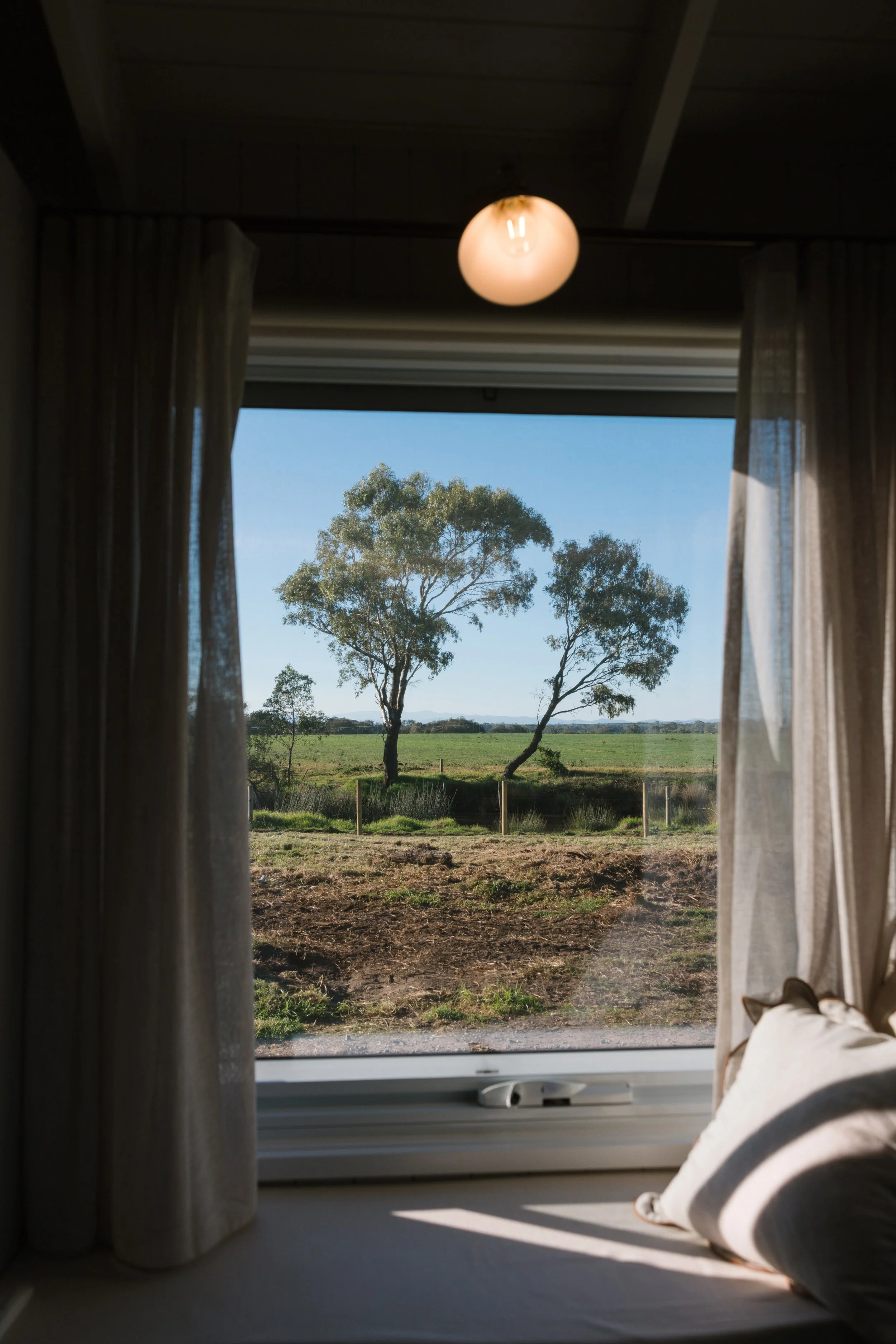 luxury-cabin-near-melbourne_Mountain_View_SOKL-2.jpg