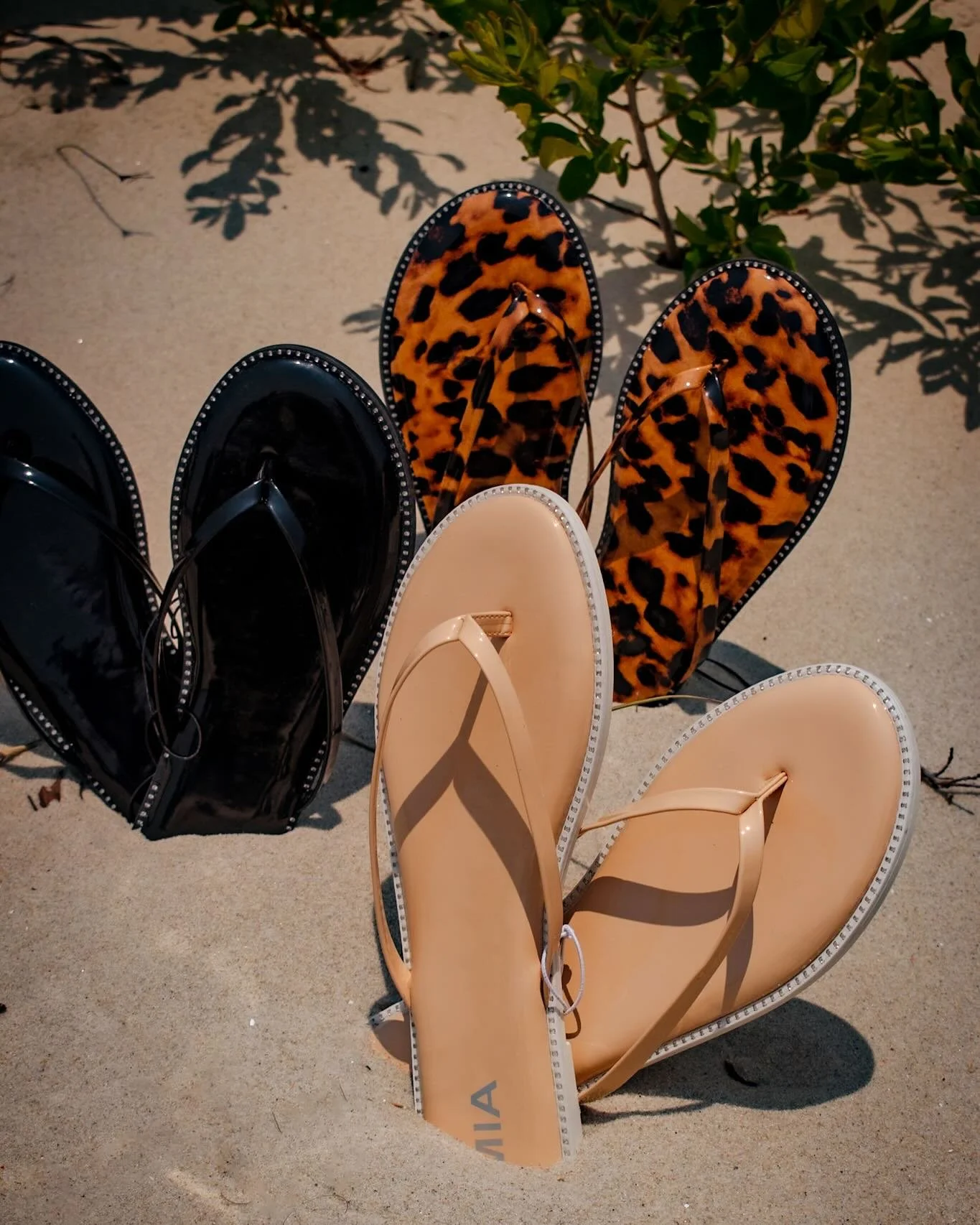 Sunnies and sandals=summer essentials
Find these at more in store 🖤