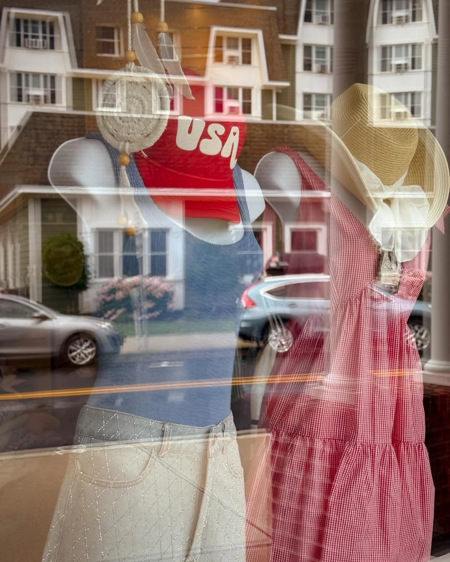 Get ready for a stylish 4th of July kickoff 🇺🇸 open daily 9am-10pm