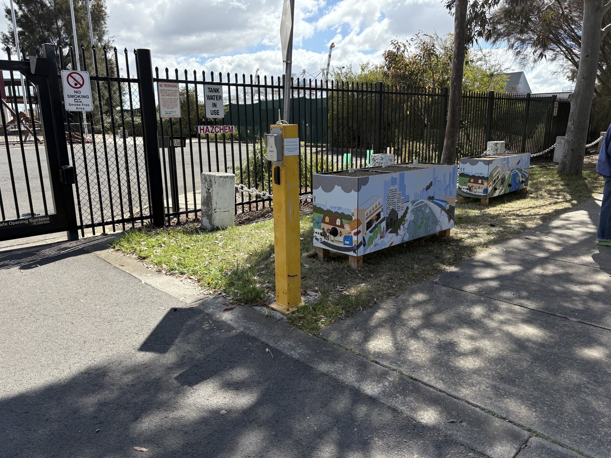 Raingarden install.jpeg